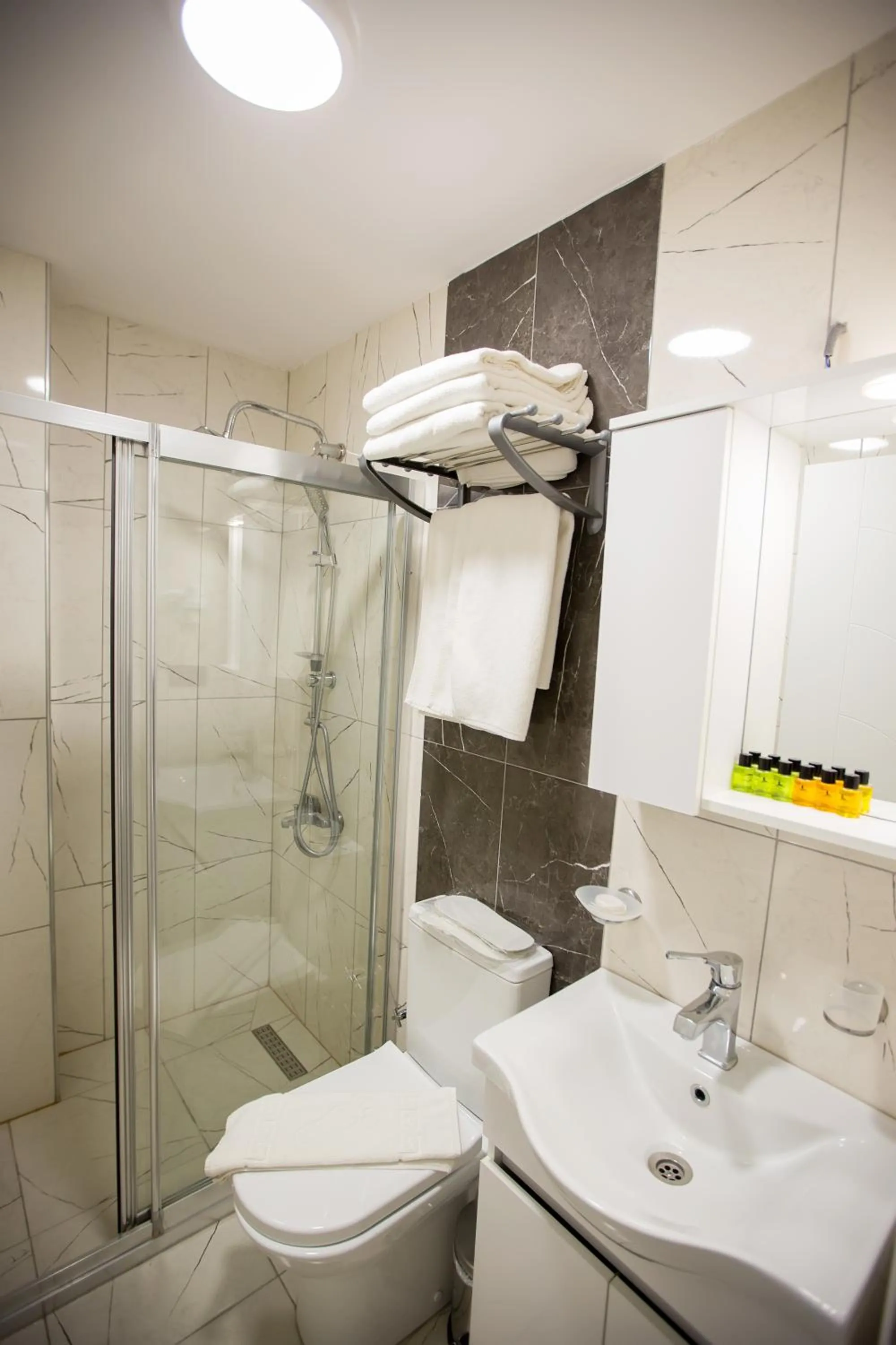 Shower in Galapera Hotel