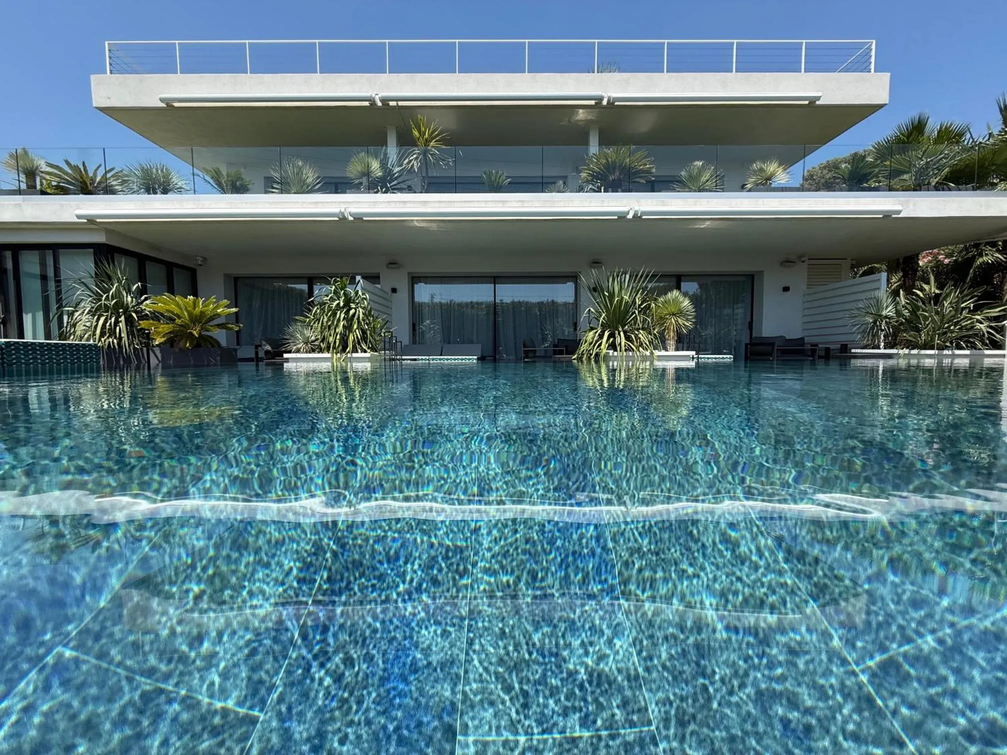 Swimming pool in VILLA MIAMI