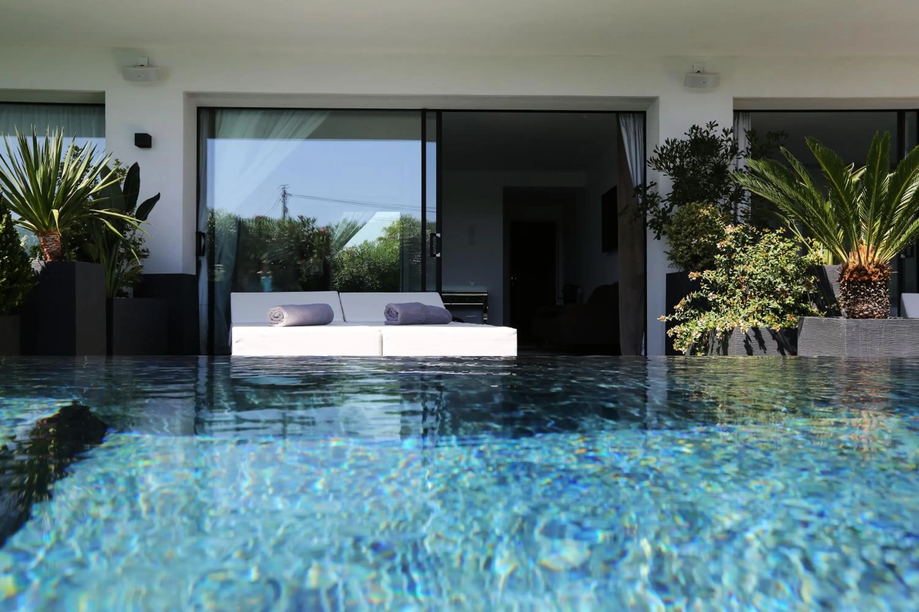 Swimming pool in VILLA MIAMI