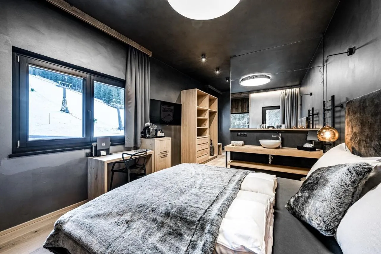 Photo of the whole room, Bed in ALMMONTE PRÄCLARUM SUITES - Casual Boutique Hotel