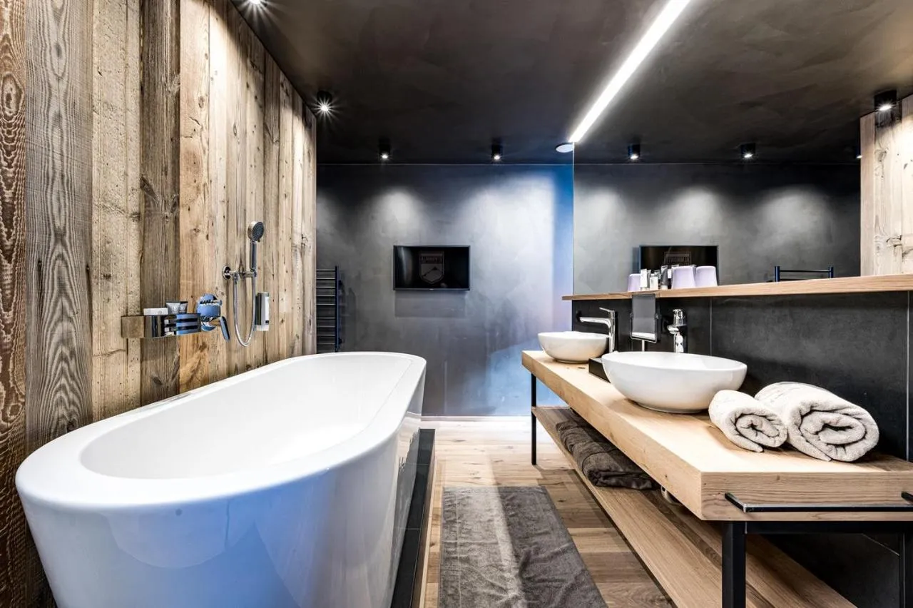 Bathroom in ALMMONTE PRÄCLARUM SUITES - Casual Boutique Hotel