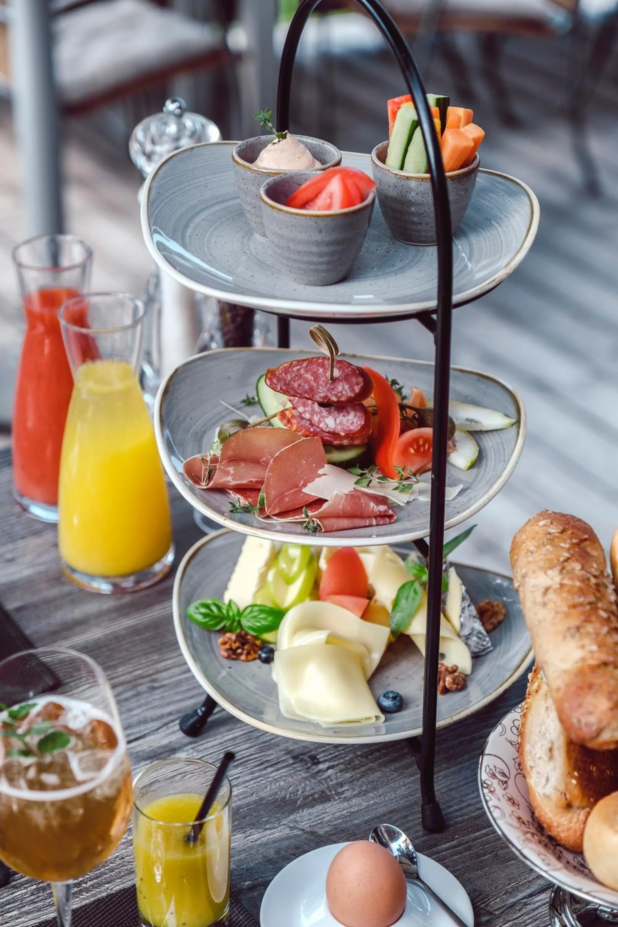 Breakfast in ALMMONTE PRÄCLARUM SUITES - Casual Boutique Hotel