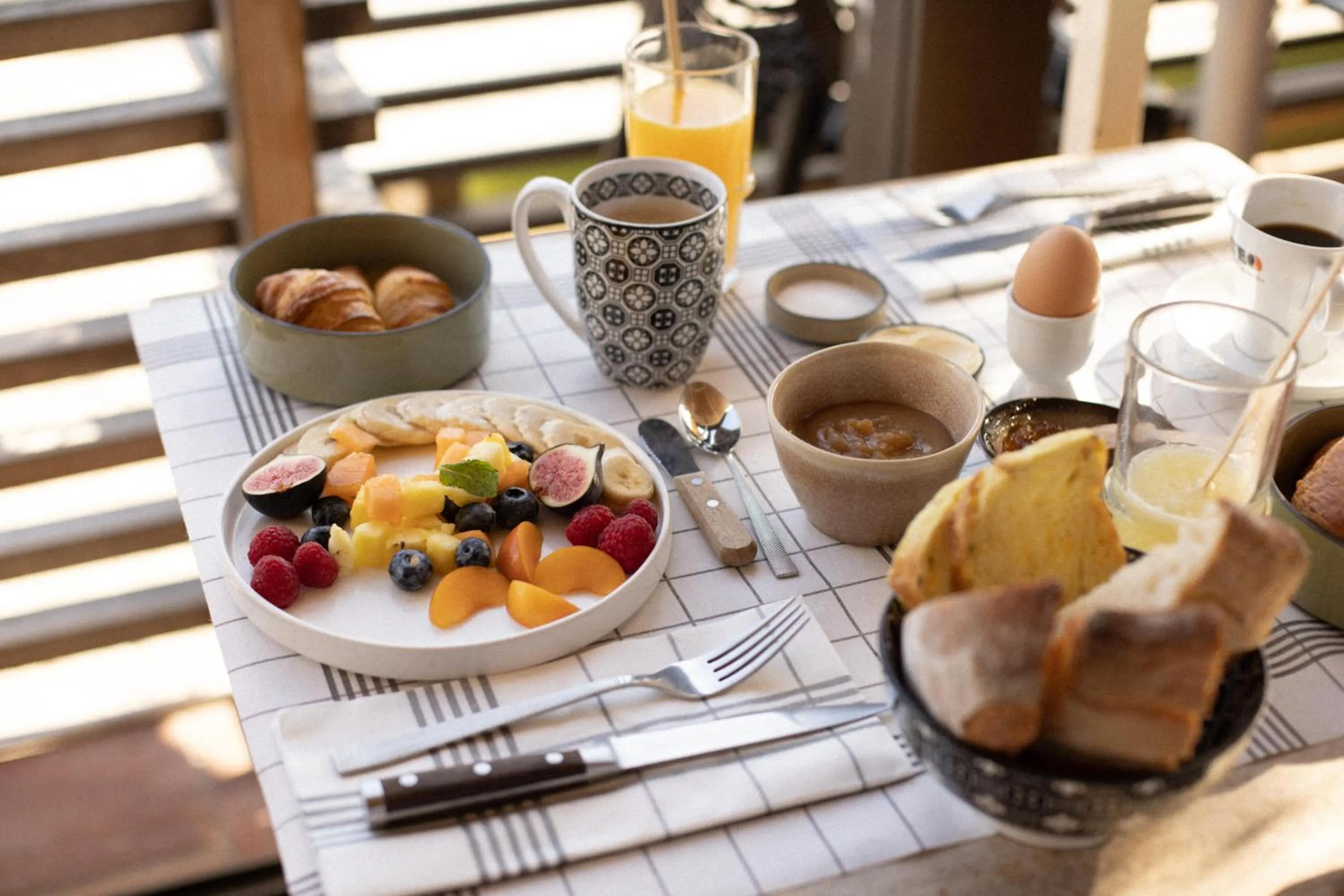 Restaurant/places to eat in Hotel Plein Large