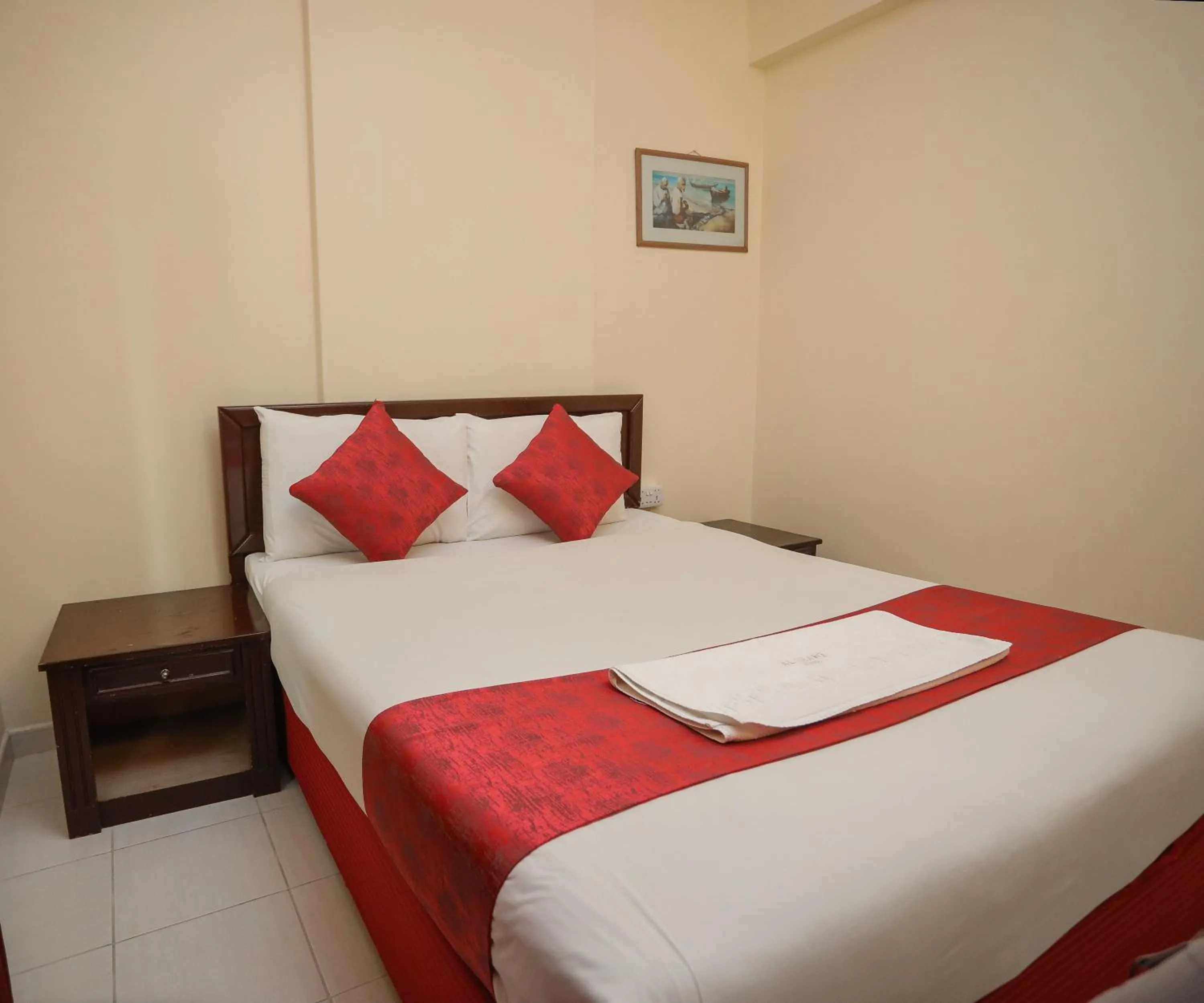 Bedroom, Bed in Al Sharq Hotel