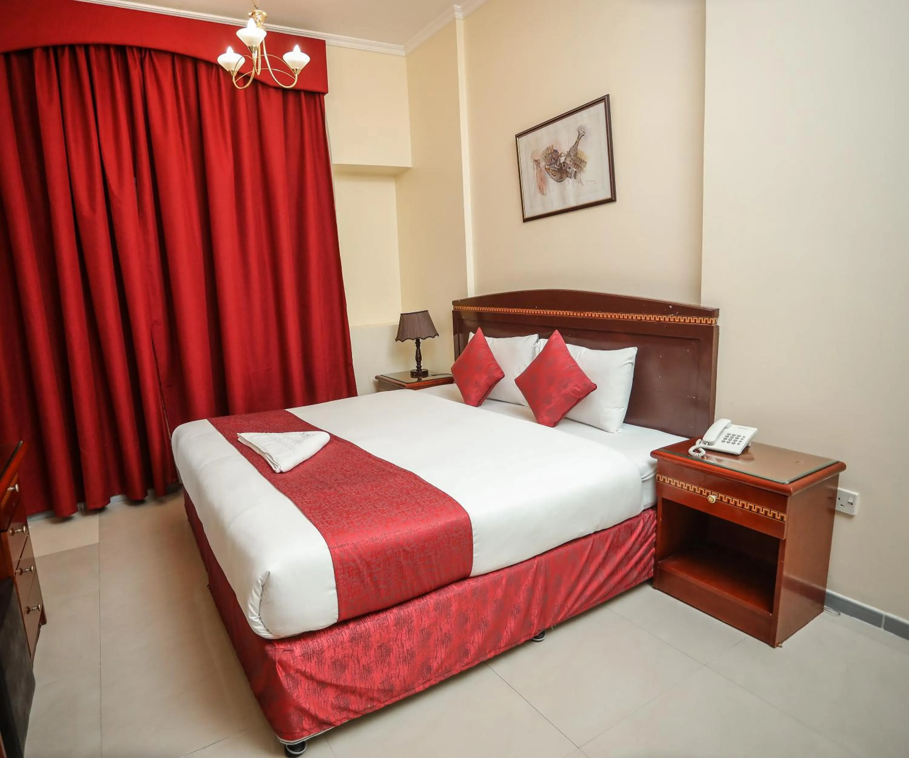 Bedroom, Bed in Al Sharq Hotels Suites