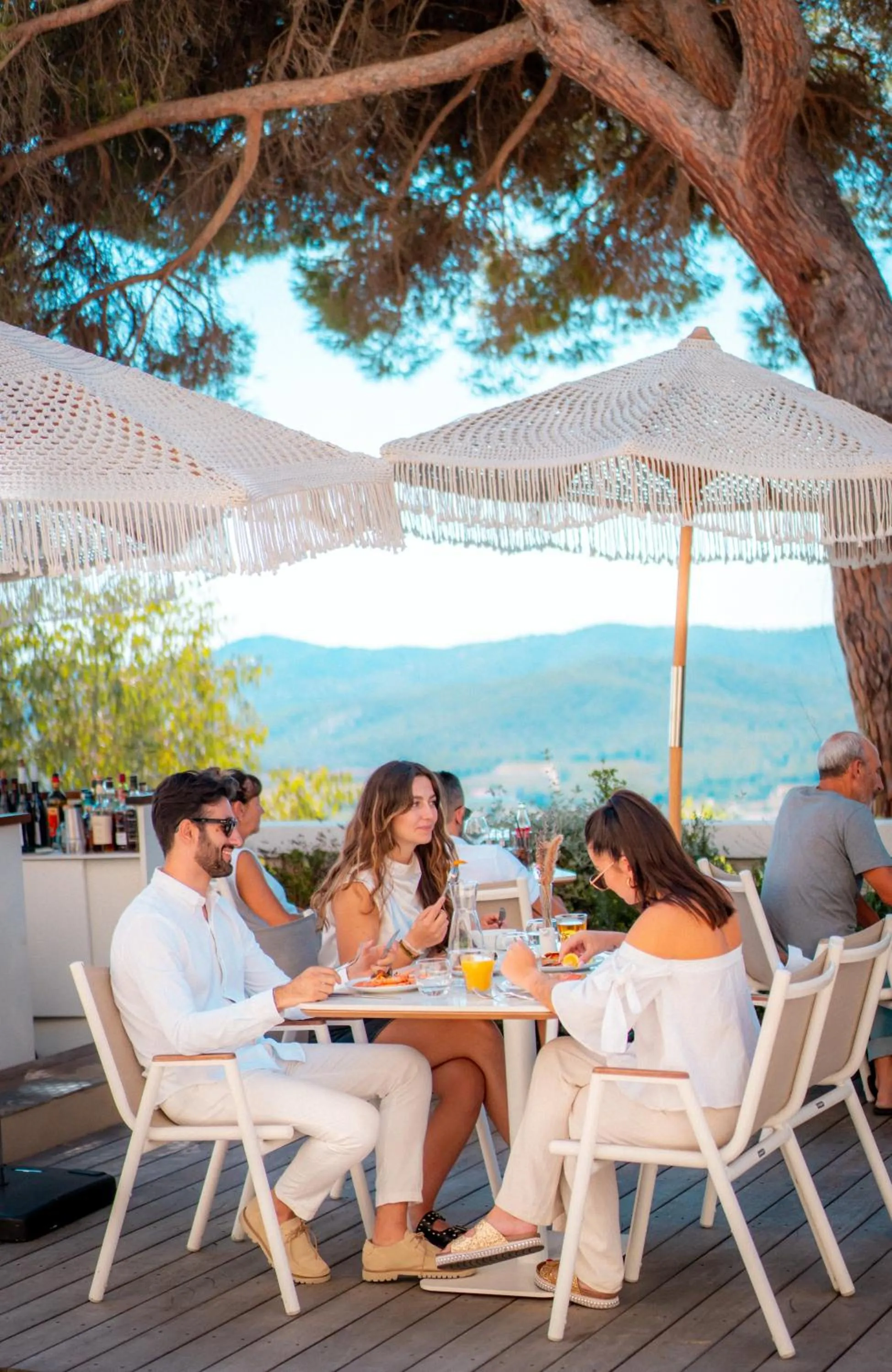 Patio in Eden Rose Grand Hotel BW Premier Collection