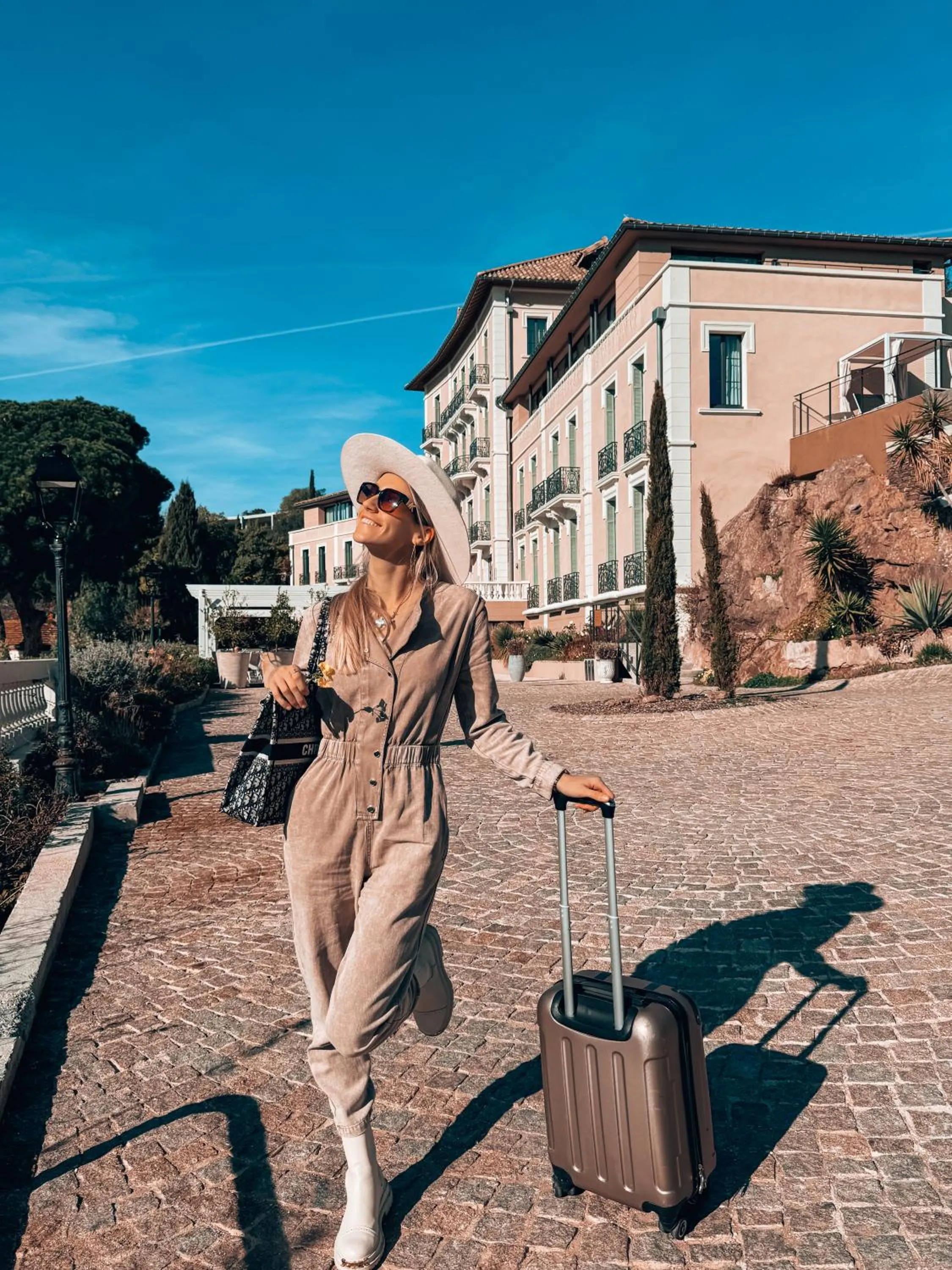 Property building in Eden Rose Grand Hotel BW Premier Collection