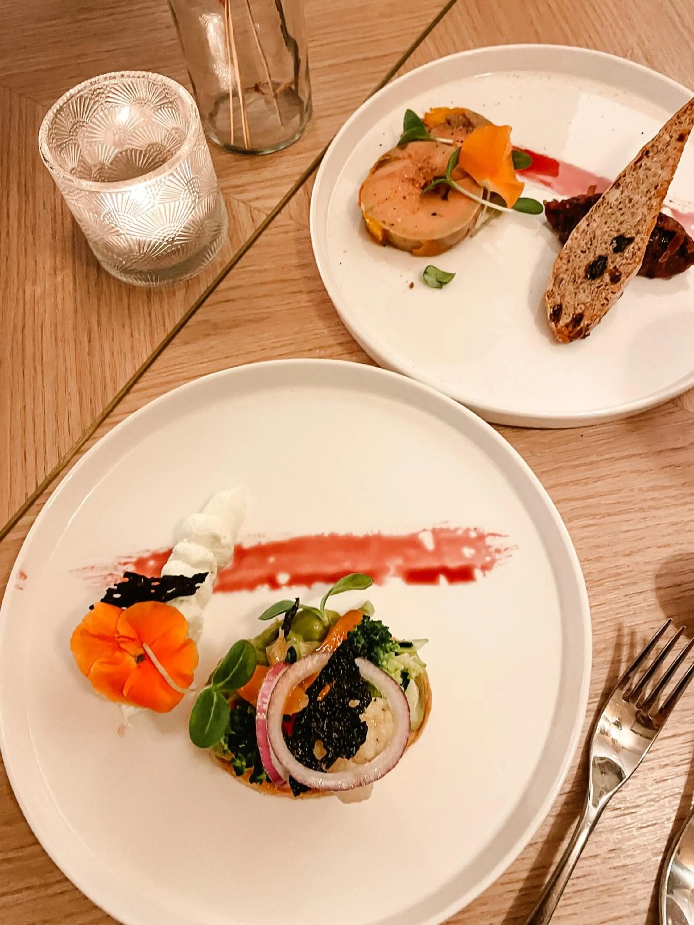 Restaurant/places to eat in Eden Rose Grand Hotel BW Premier Collection