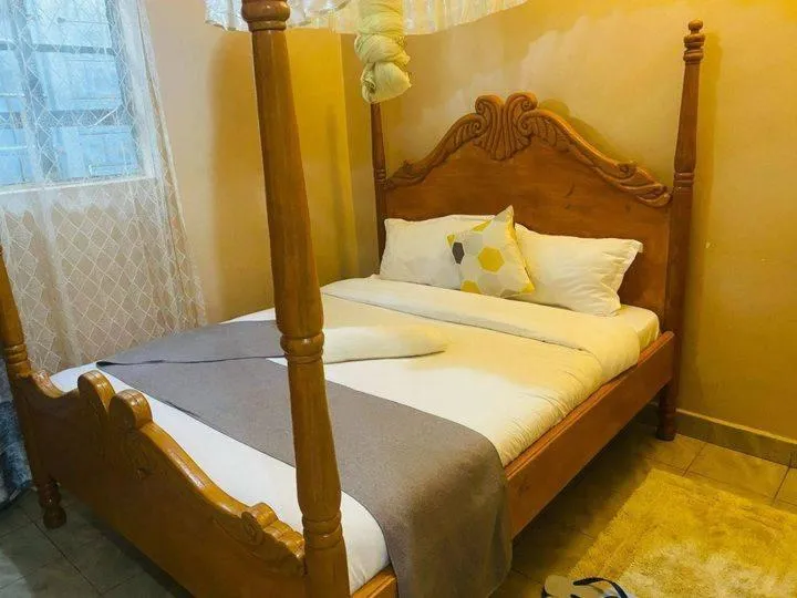 Bed in Villa Serene Hotel