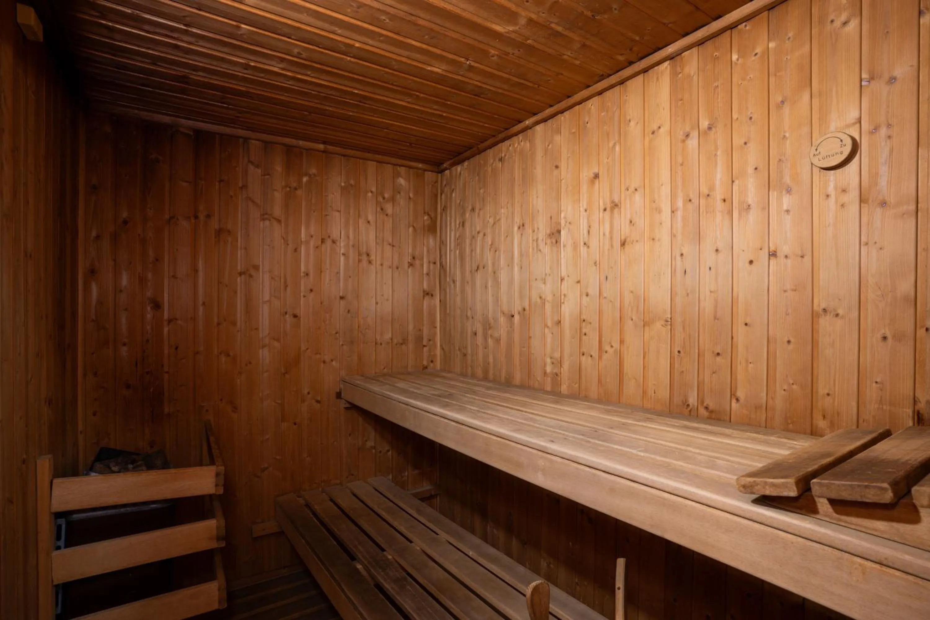 Sauna in Howard Johnson Bur Dubai