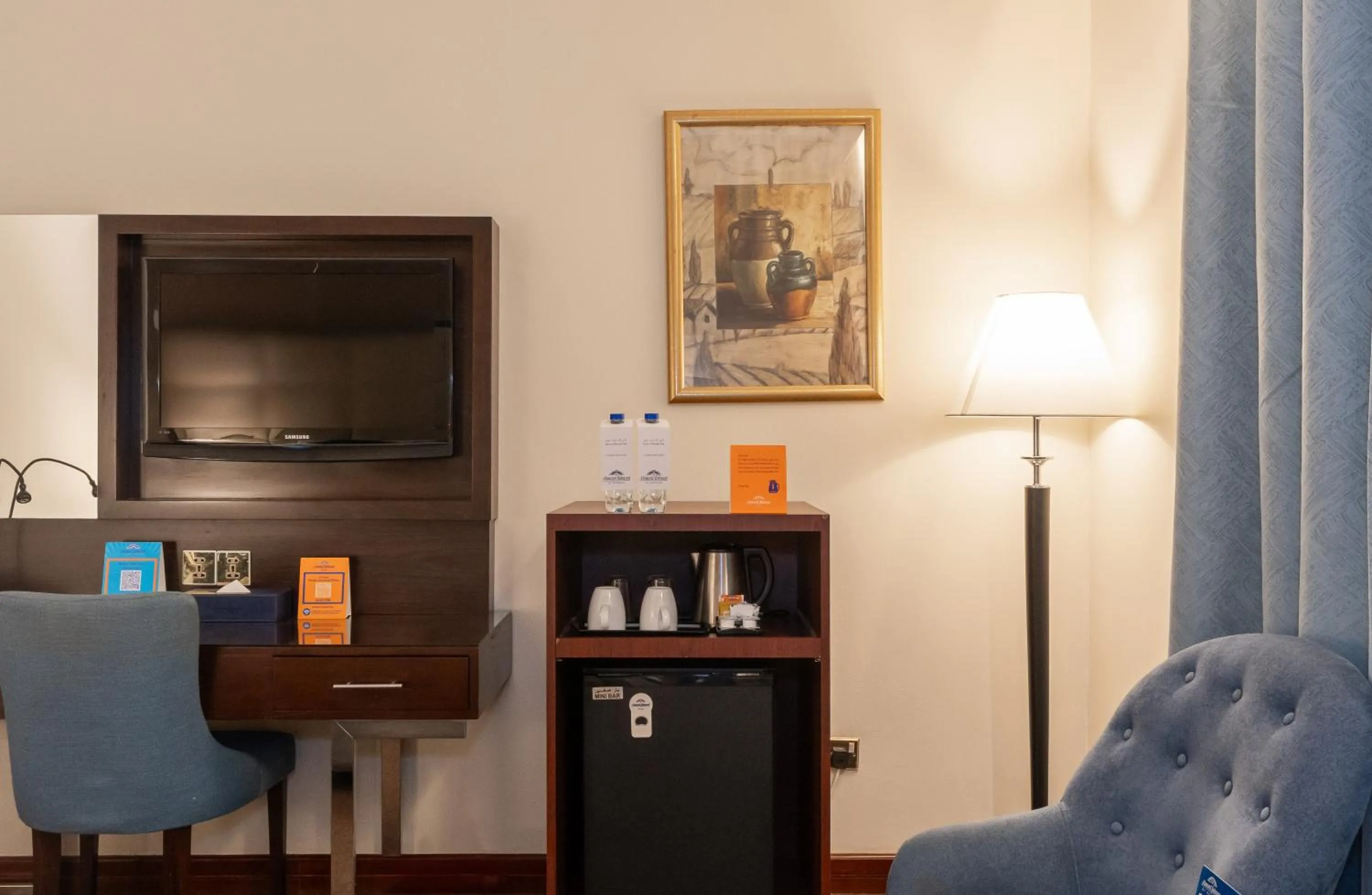 Guests in Howard Johnson Bur Dubai