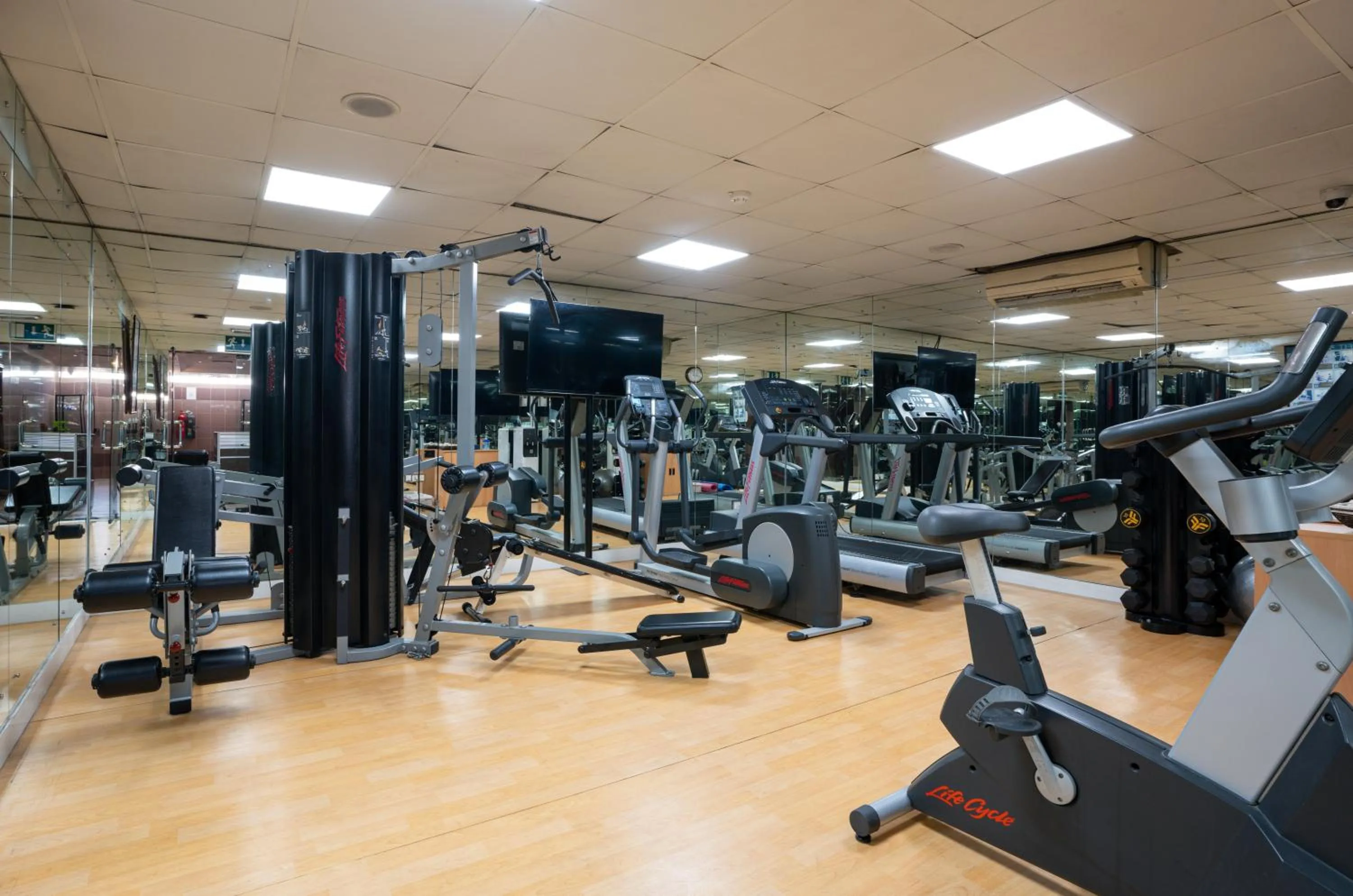 On site in Howard Johnson Bur Dubai