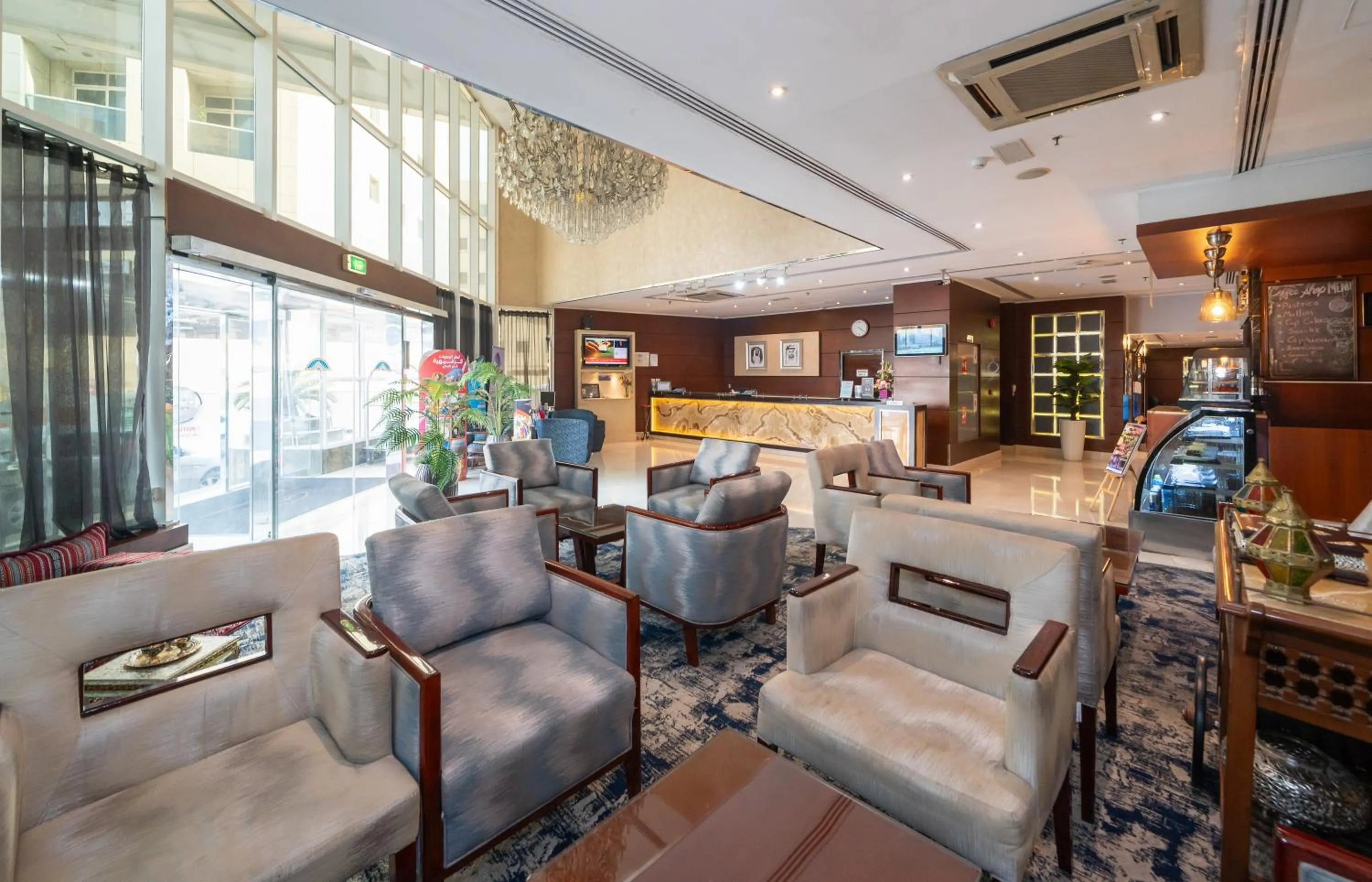 Lobby or reception in Howard Johnson Bur Dubai
