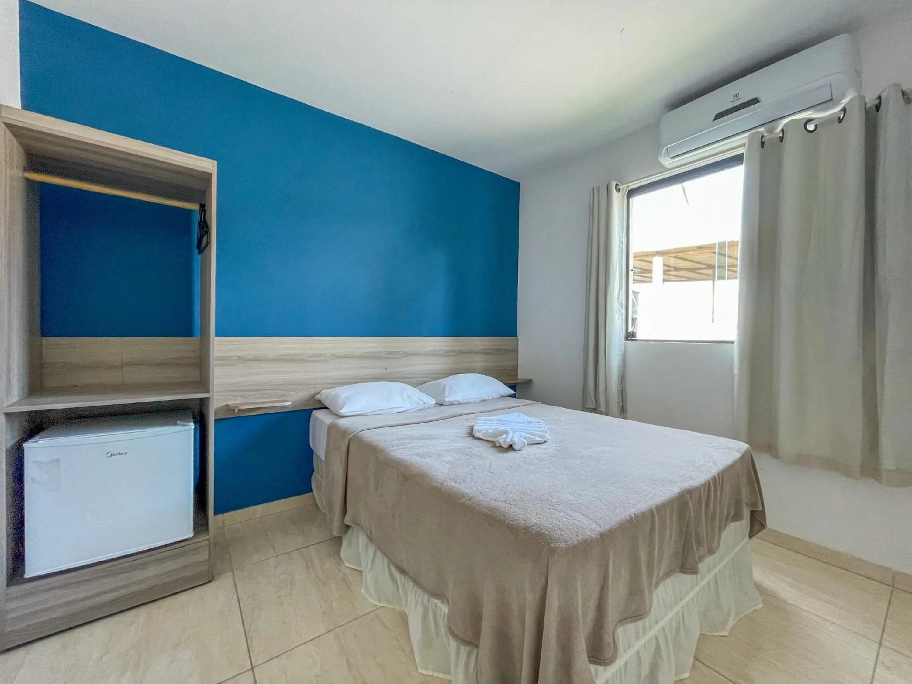 Photo of the whole room, Bed in Pousada Talha - Mar