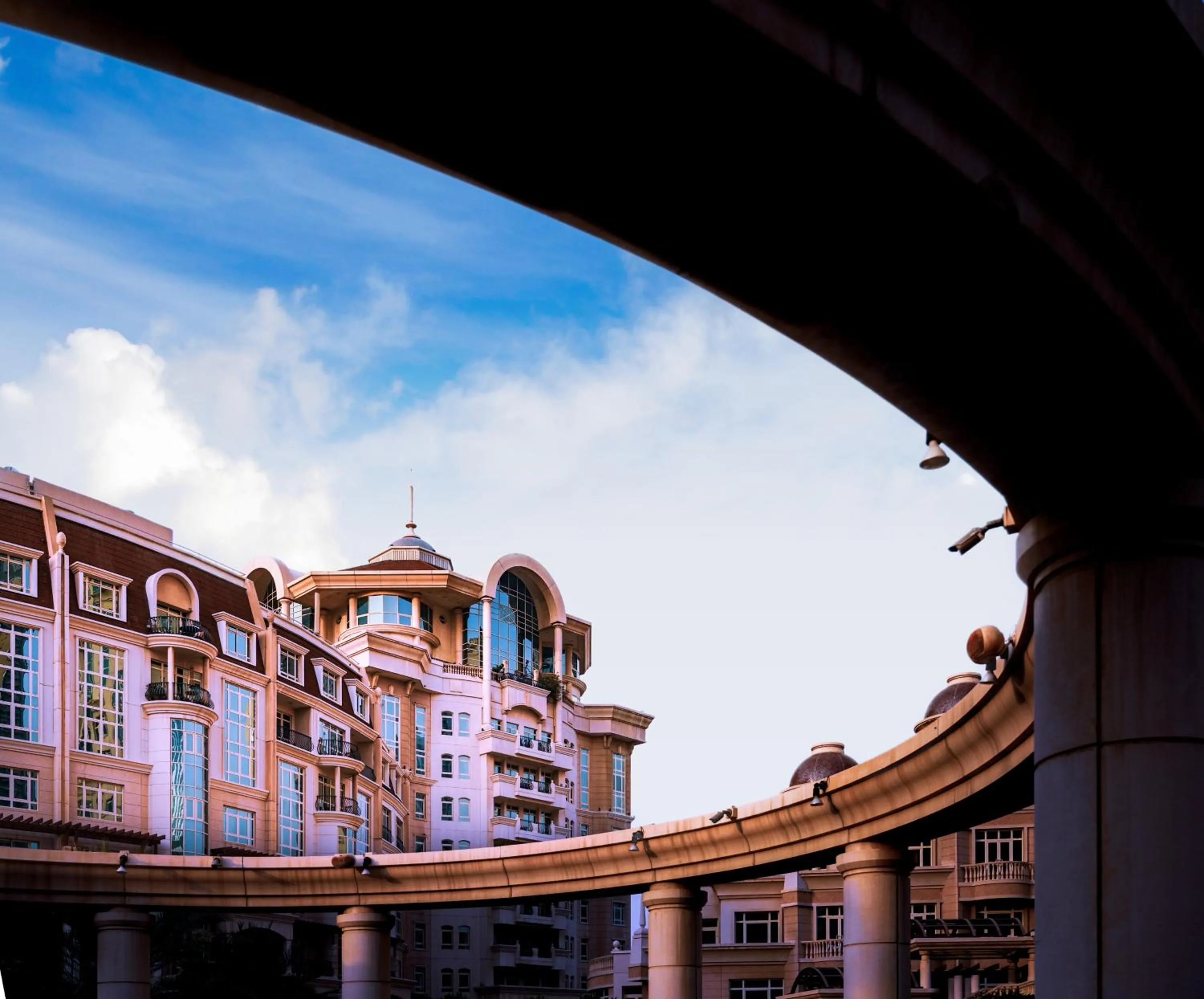 City view in Swissôtel Al Murooj Dubai