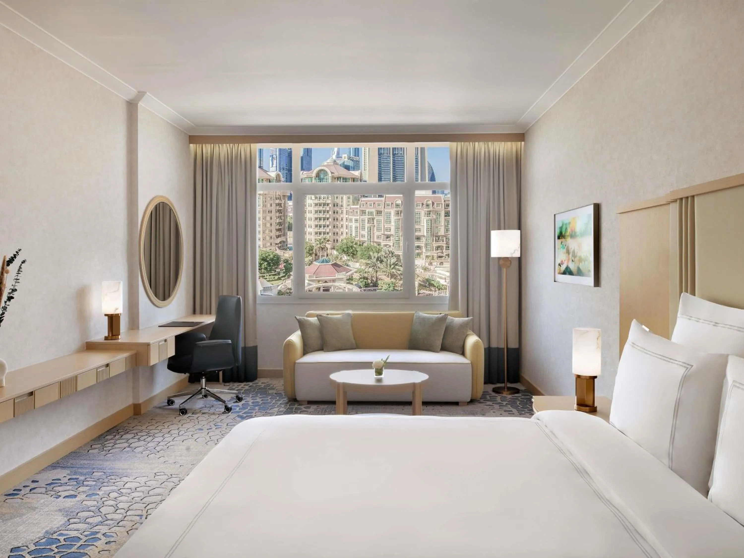 Bedroom, Bed in Swissôtel Al Murooj Dubai