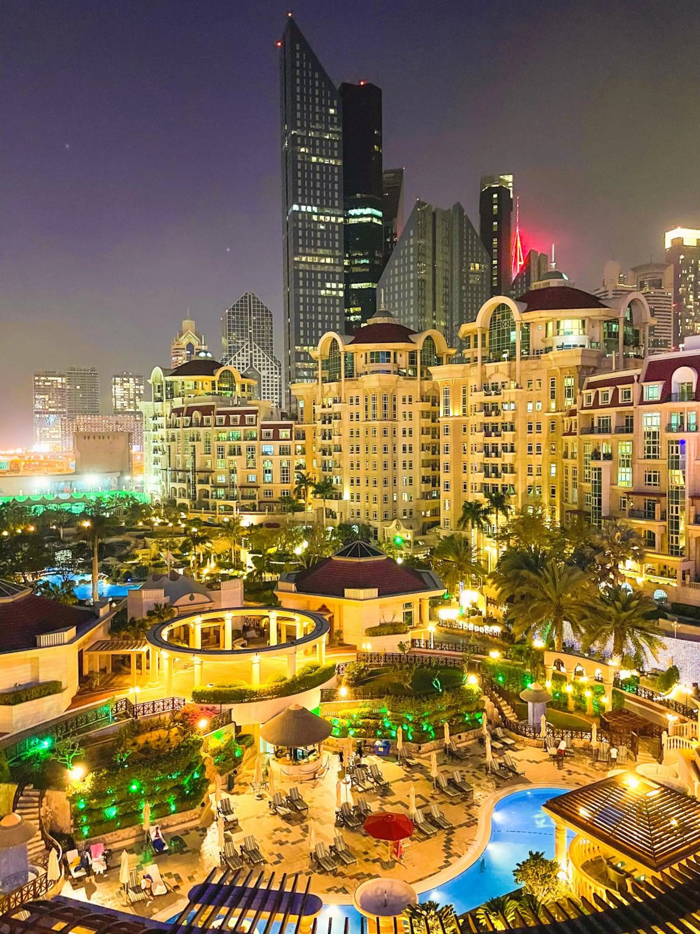 Property building in Swissôtel Al Murooj Dubai