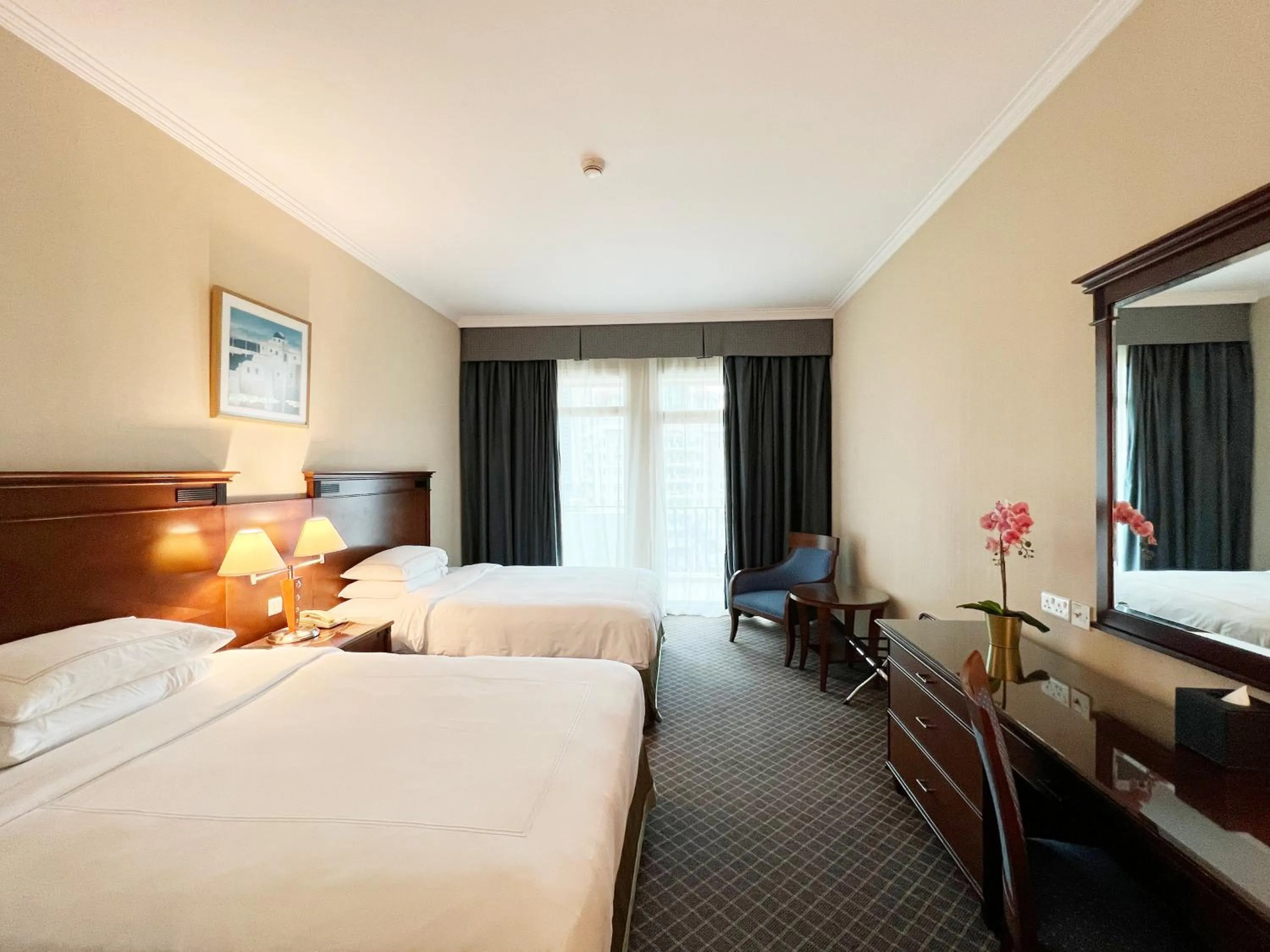 Bedroom, Bed in Swissôtel Al Murooj Dubai