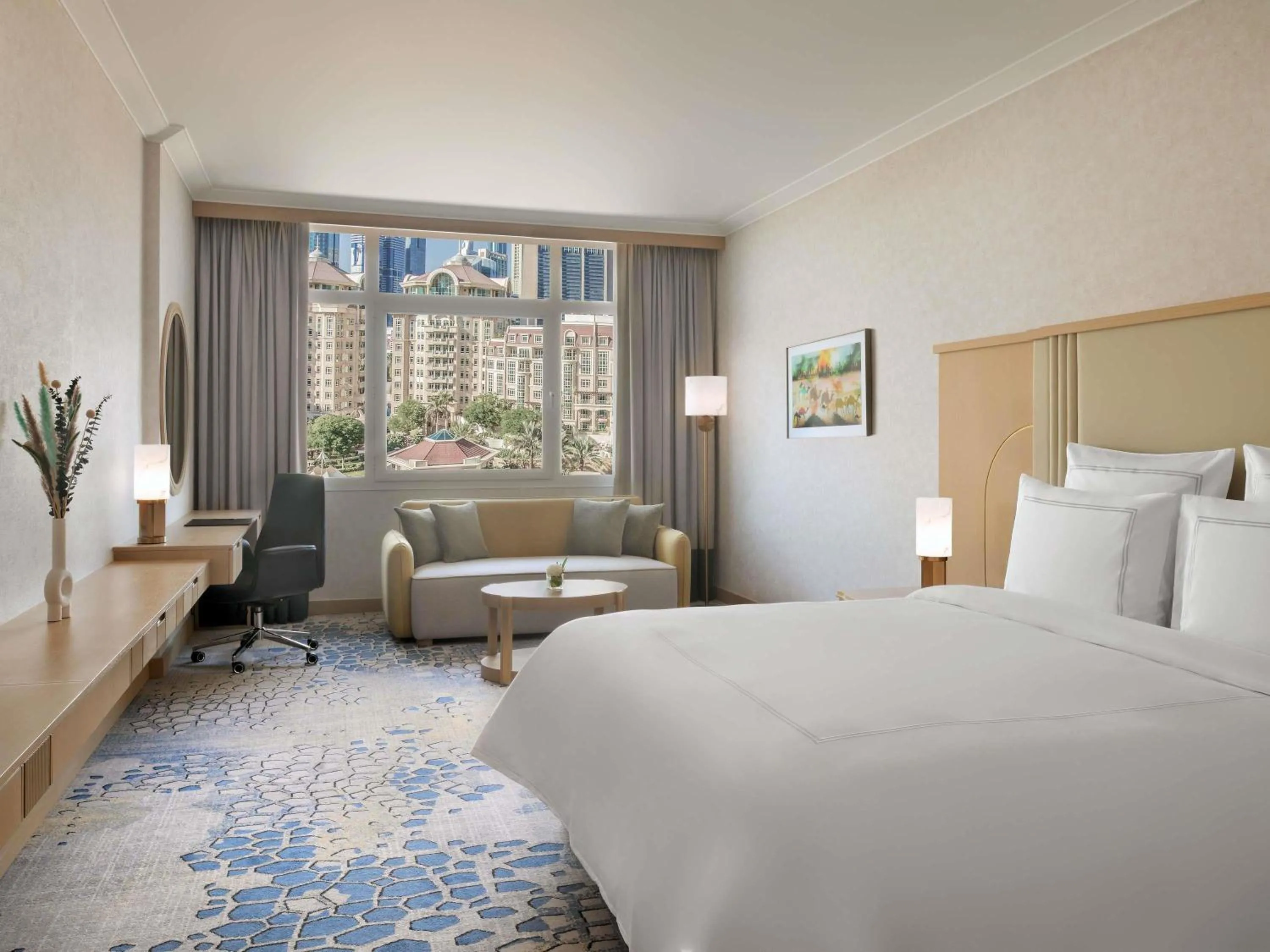 Bedroom, Bed in Swissôtel Al Murooj Dubai