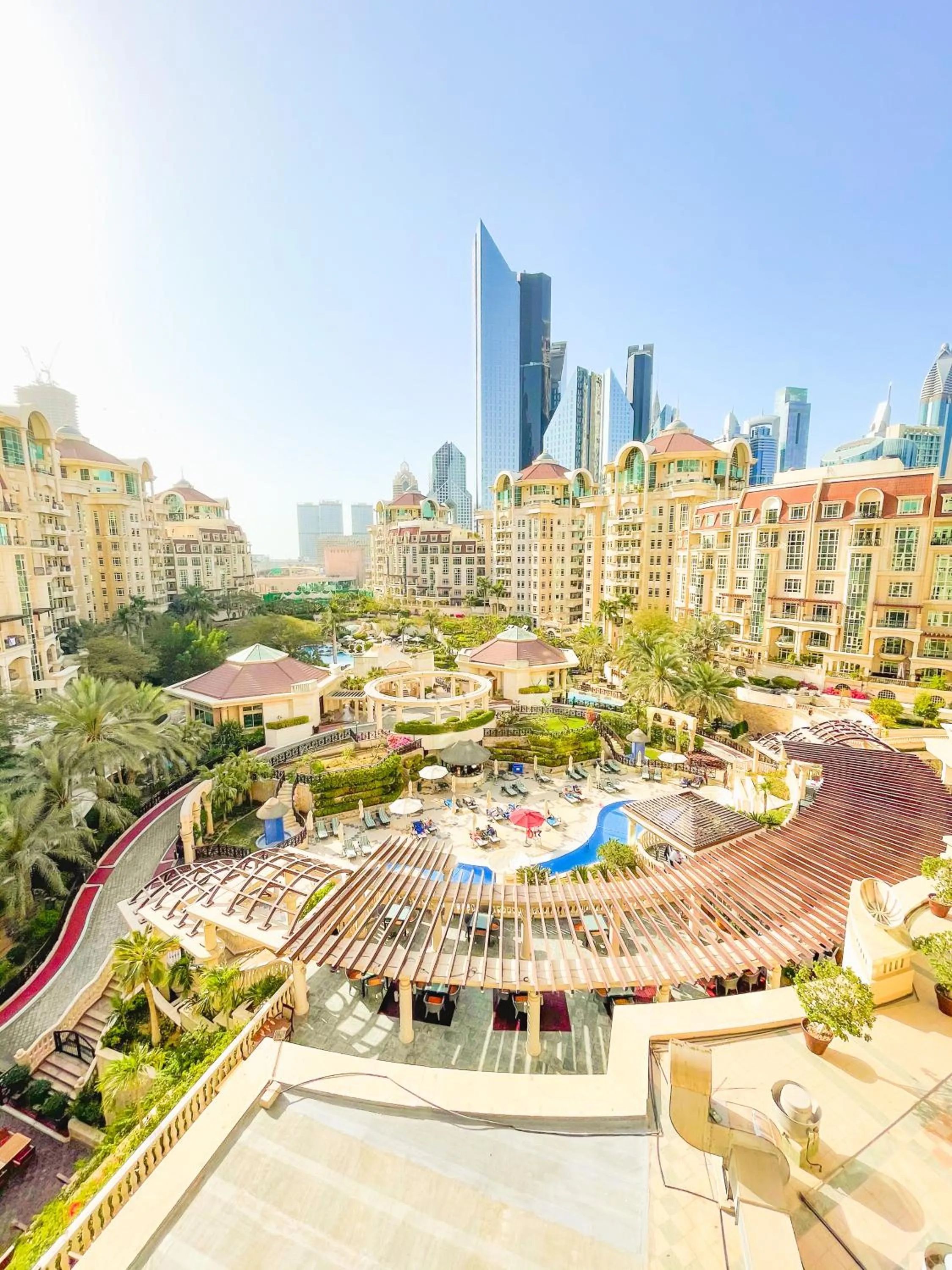 Property building in Swissôtel Al Murooj Dubai