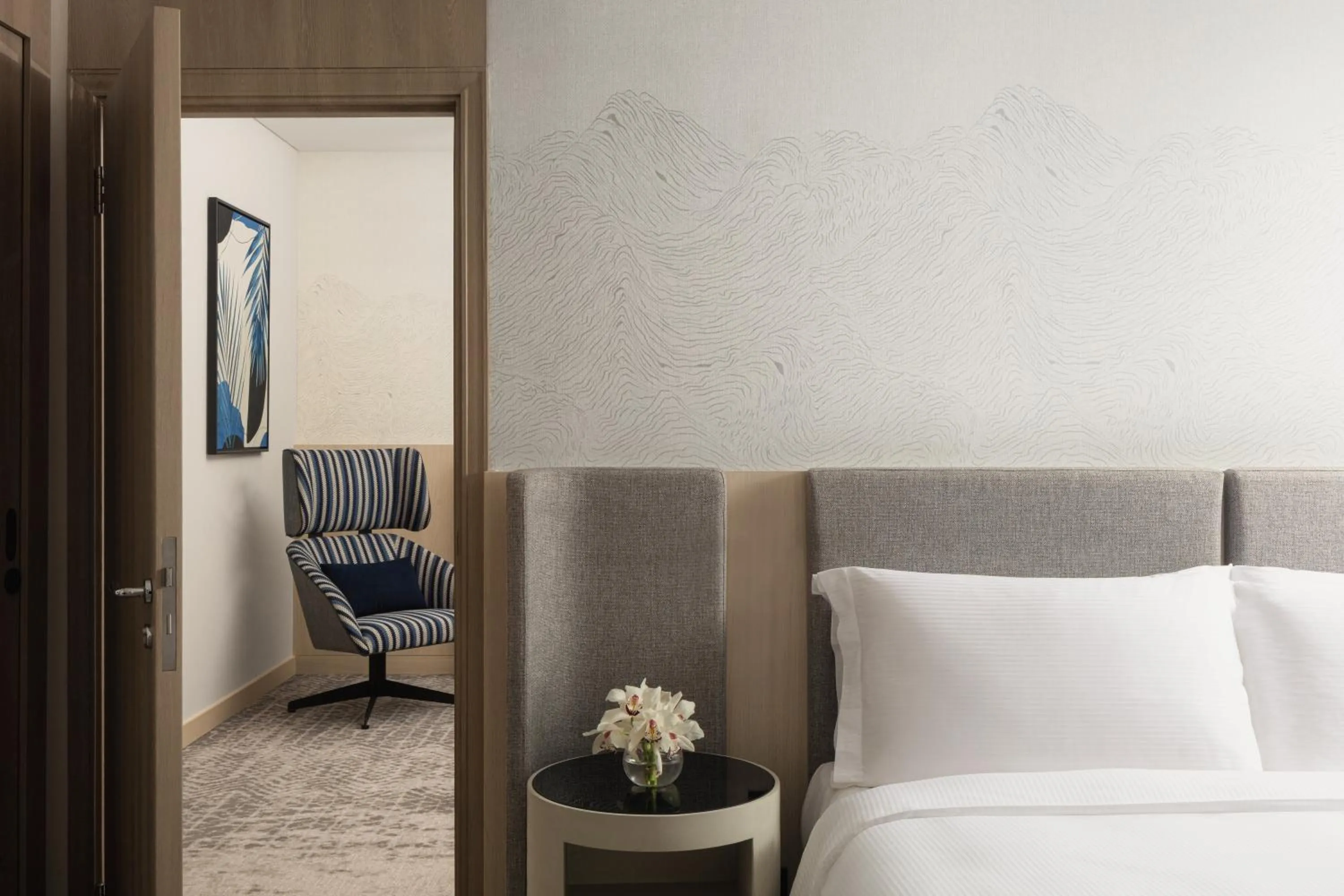 Bedroom, Bed in Towers Rotana - Dubai