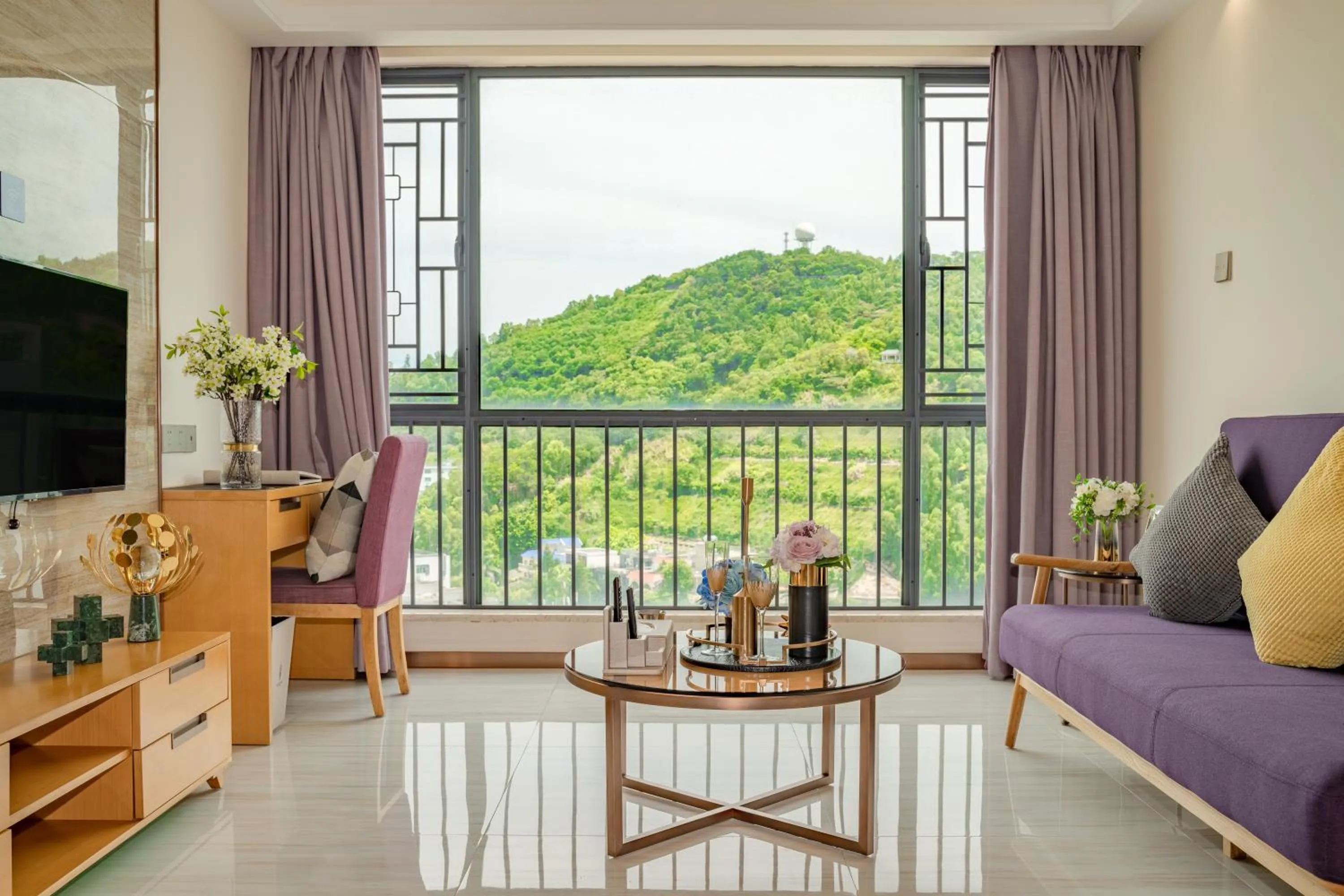Living room in Dingshang Apartment Hotel