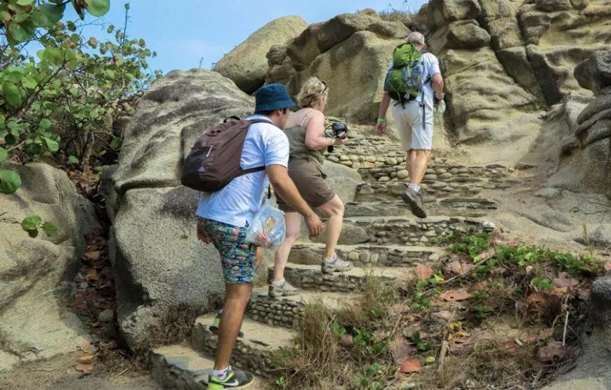 Nearby landmark in Hostal Villa Cata