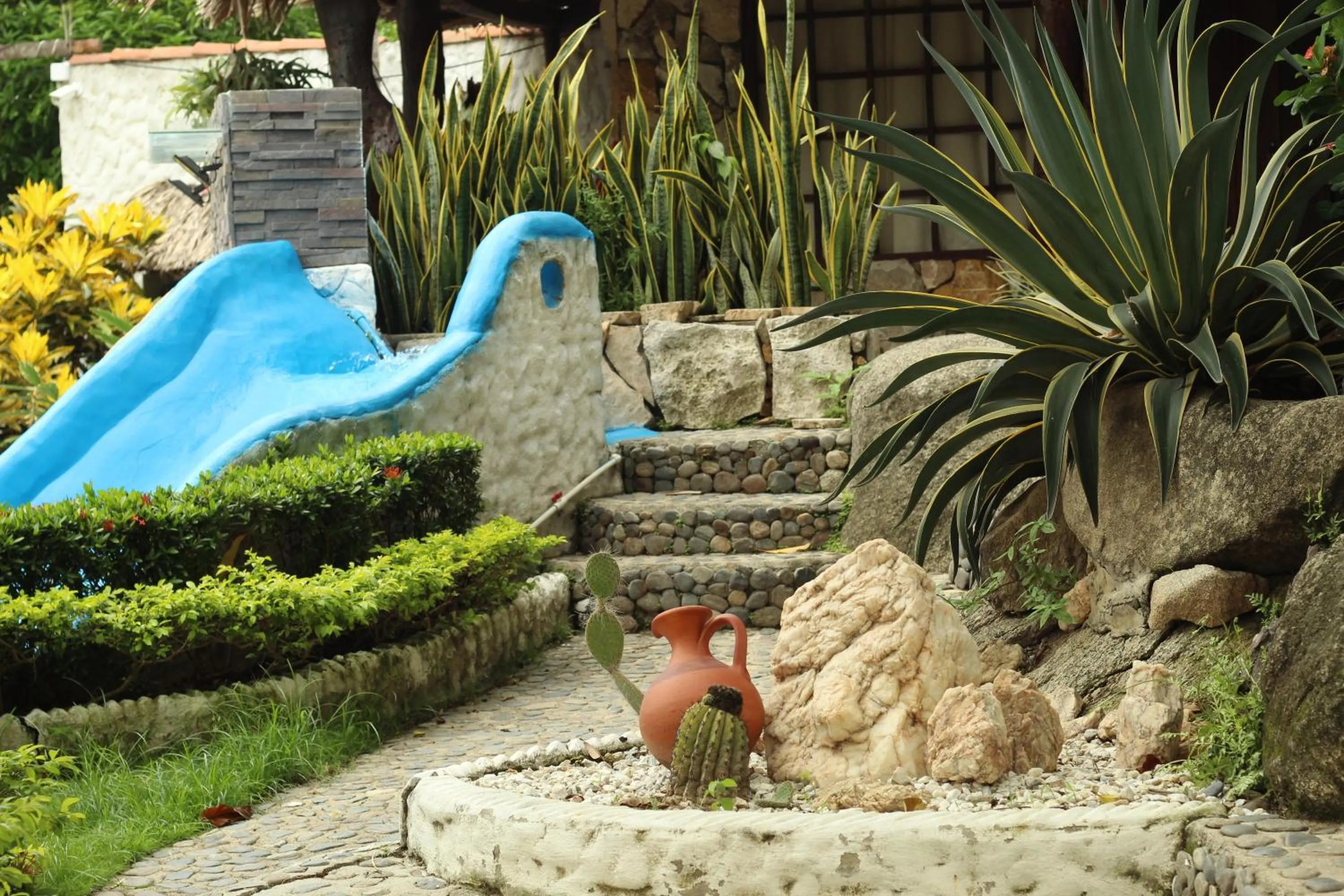 Property building in Hostal Villa Cata