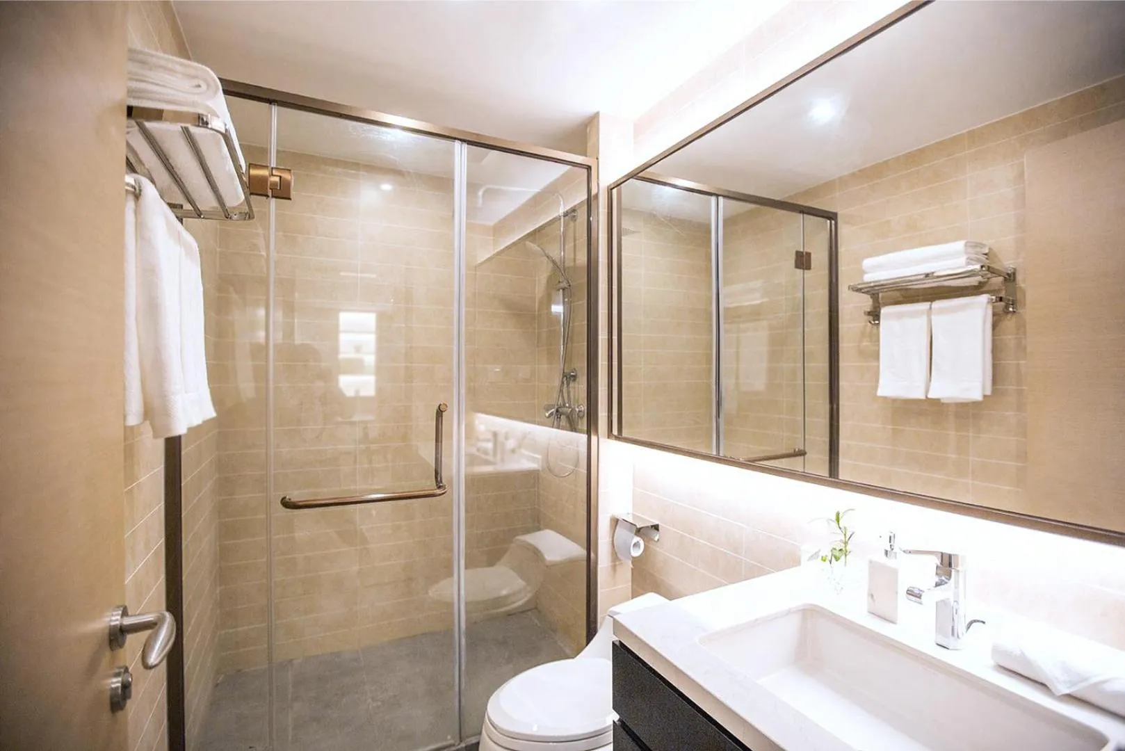 Yashi International Aparthotel