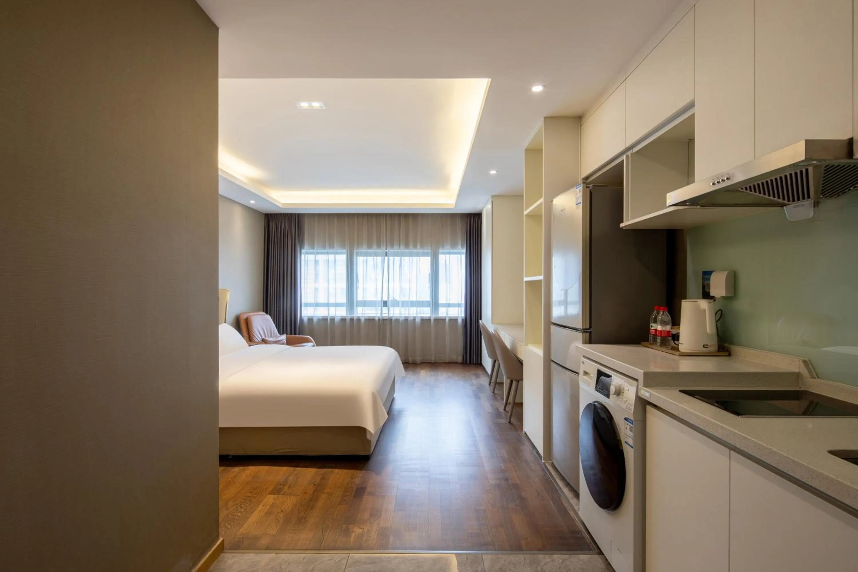 Food, Bed in Estee ApartHotel - Feels like home & Free WiFi & Independent kitchen, Washing machine, Rridge