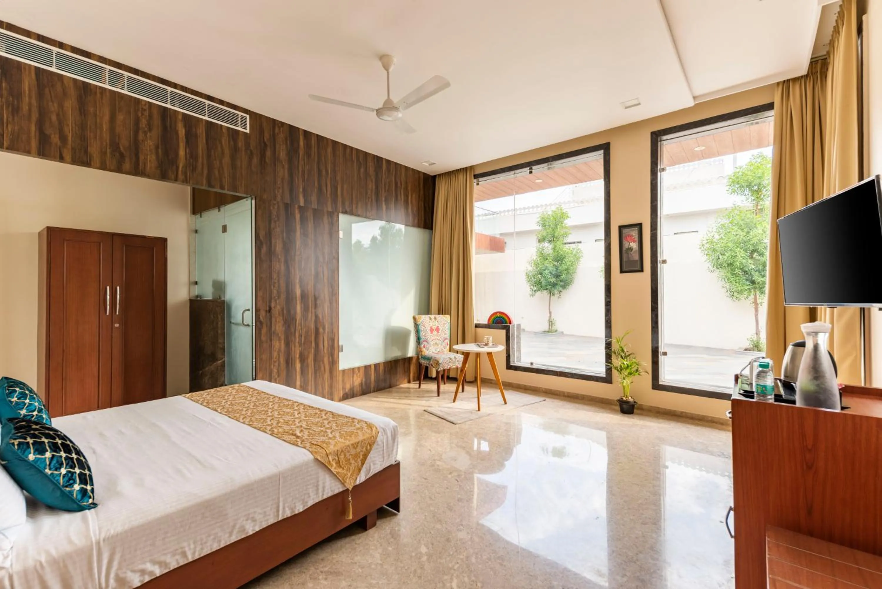 Bedroom, Bed in ama Stays & Trails Talia Costa, Udaipur