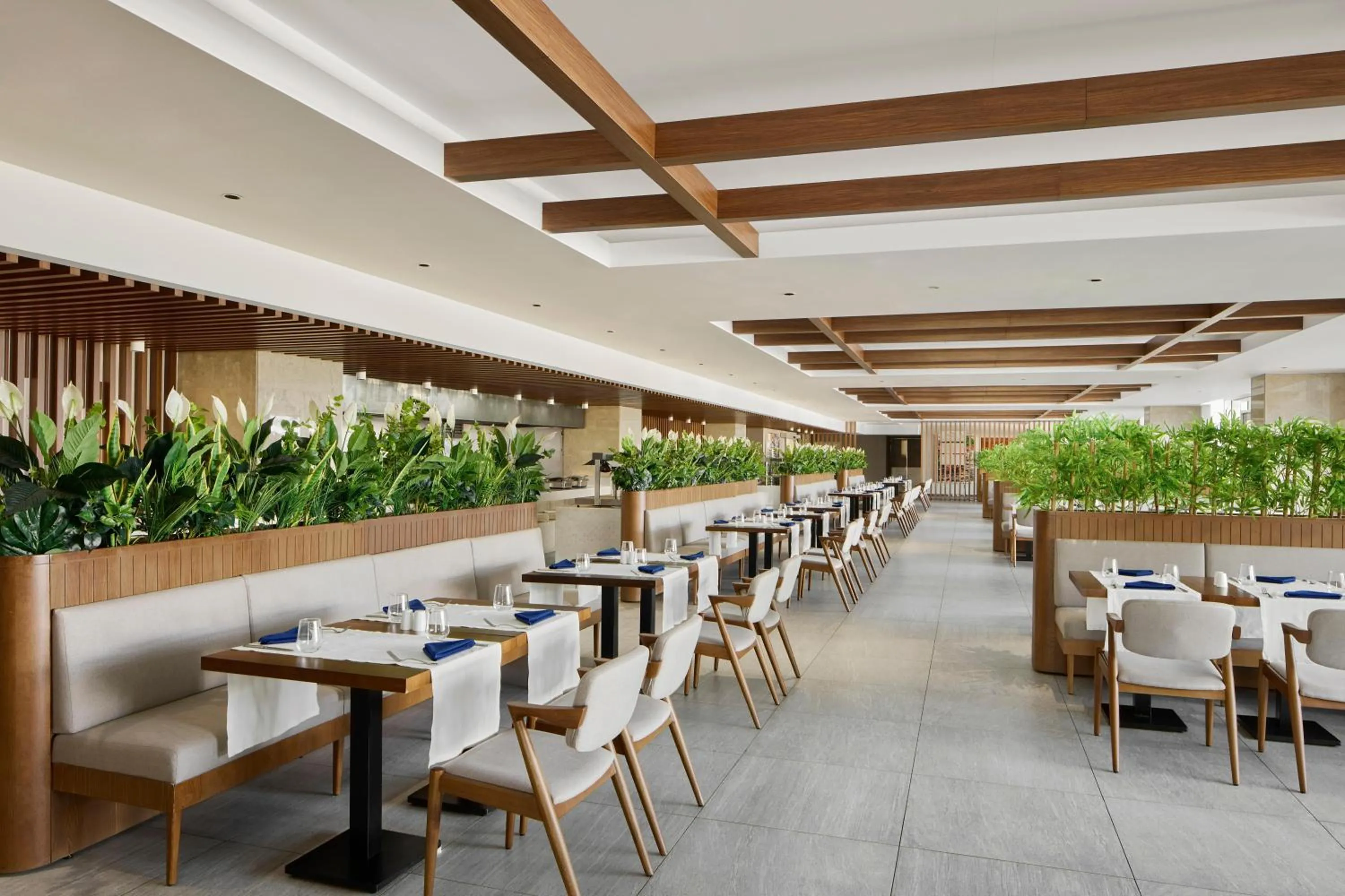 Restaurant/places to eat in Concorde Tower Hotel & Casino