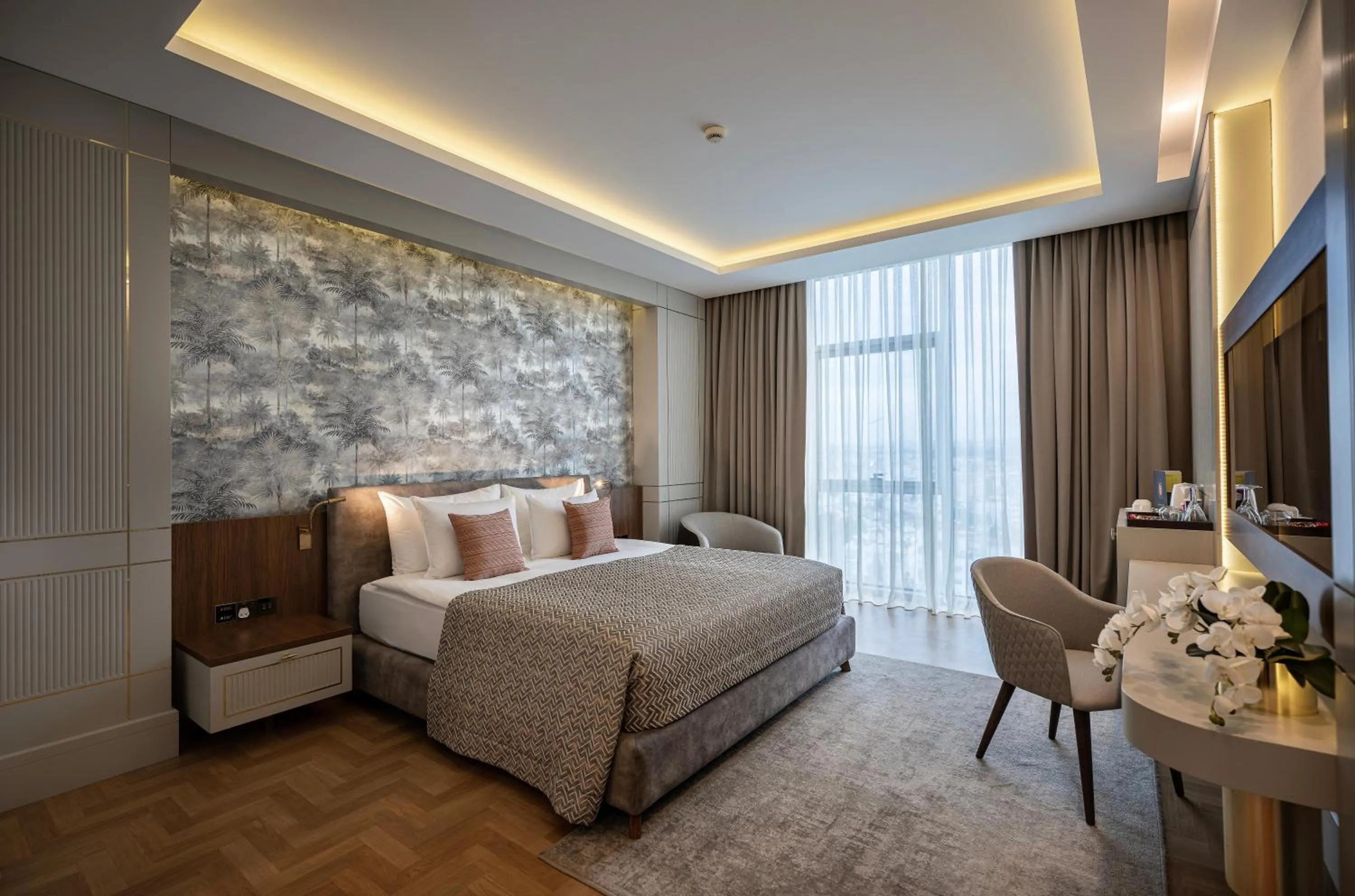 Photo of the whole room, Bed in Concorde Tower Hotel & Casino