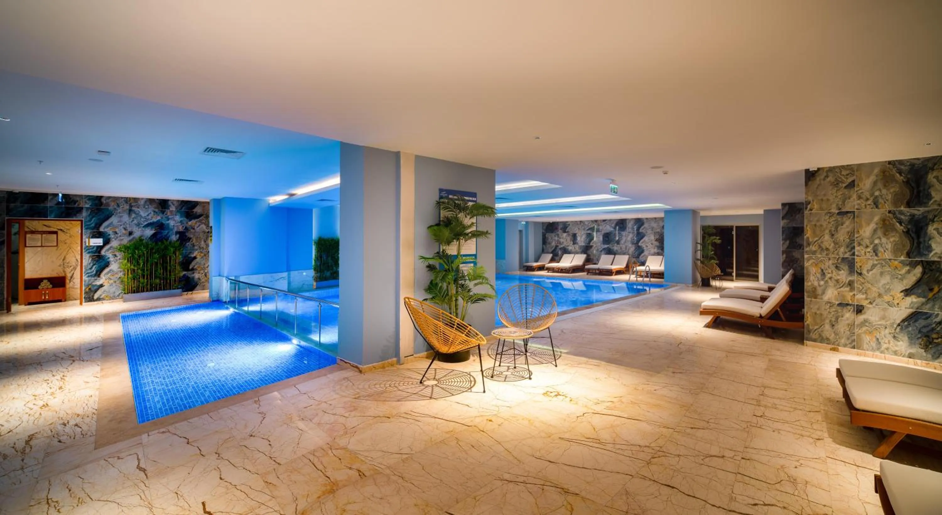 Swimming pool in Concorde Tower Hotel & Casino