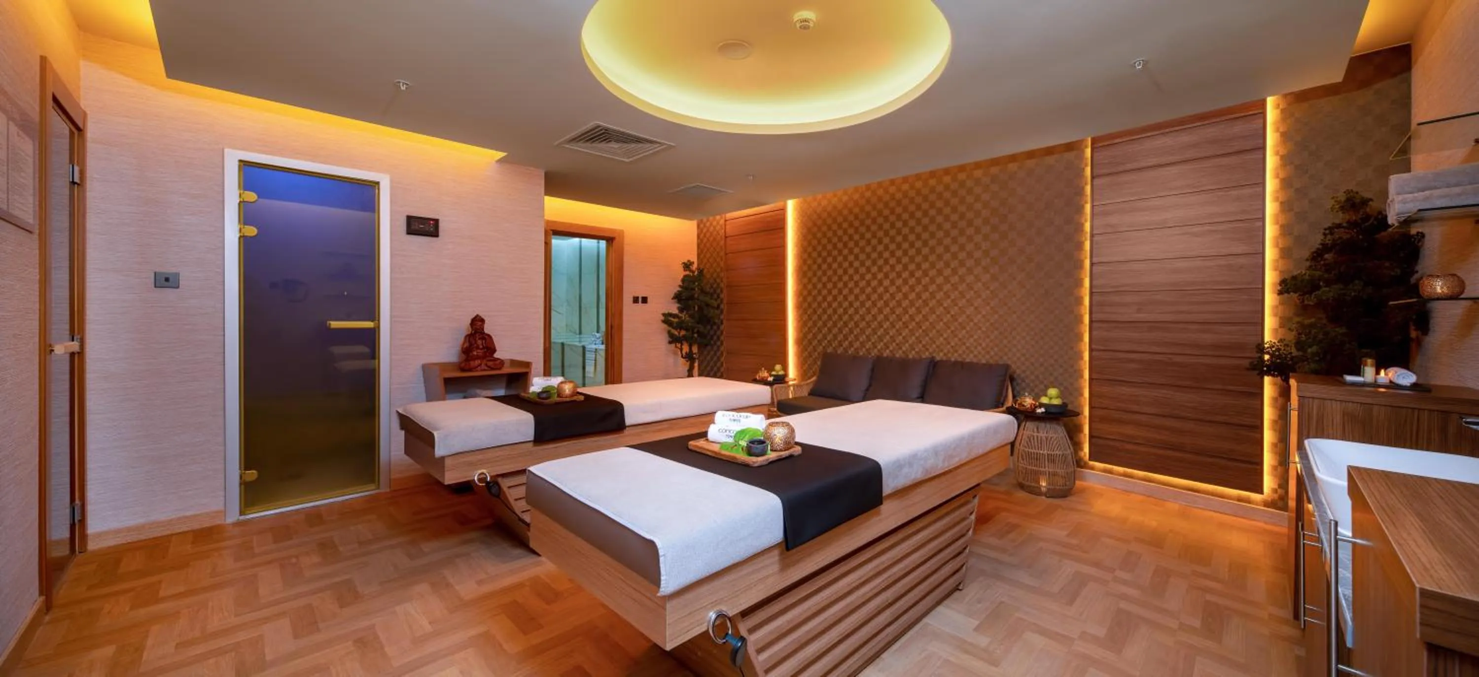 Spa and wellness centre/facilities, Bed in Concorde Tower Hotel & Casino