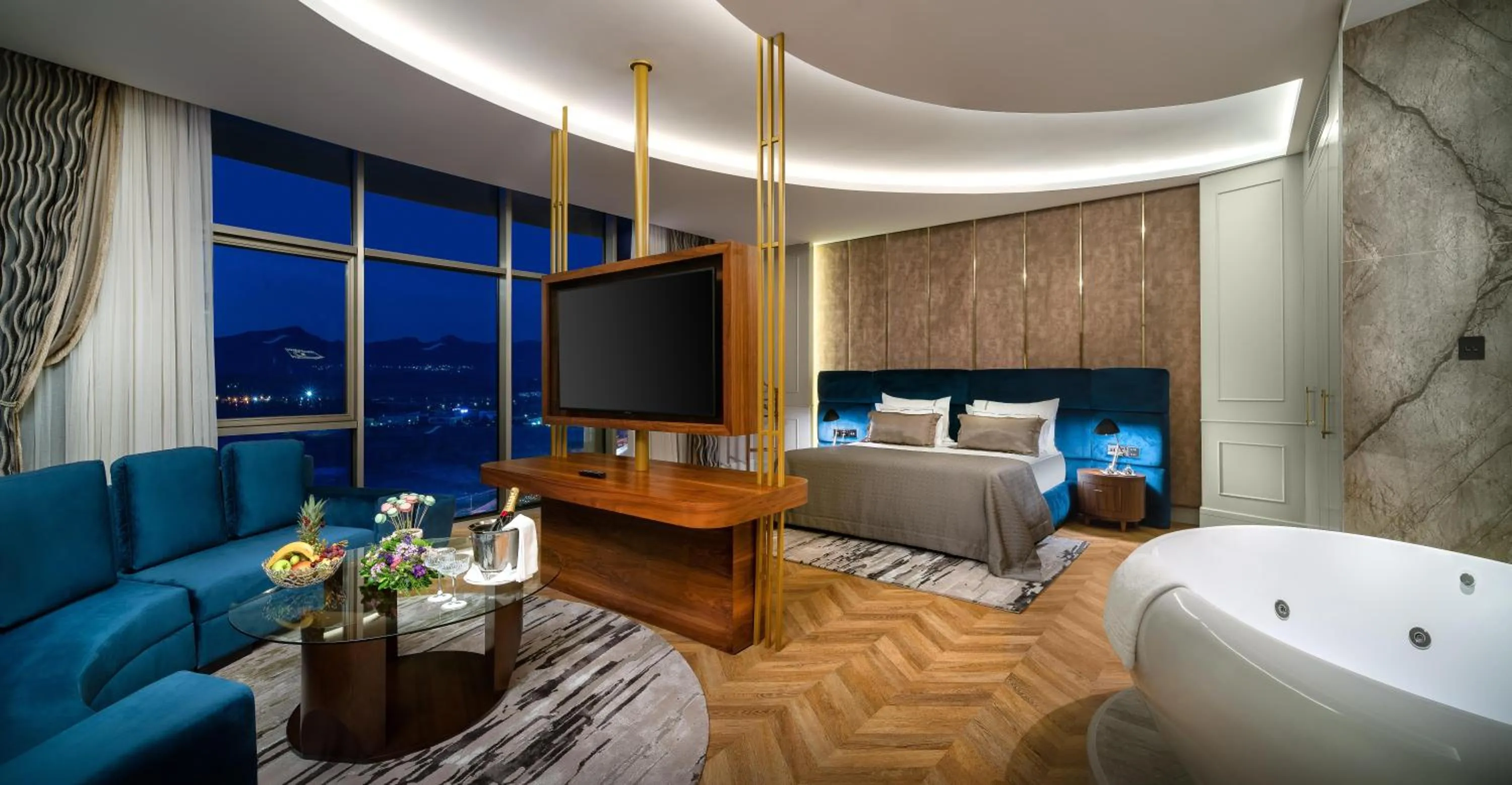 Photo of the whole room, Bed in Concorde Tower Hotel & Casino