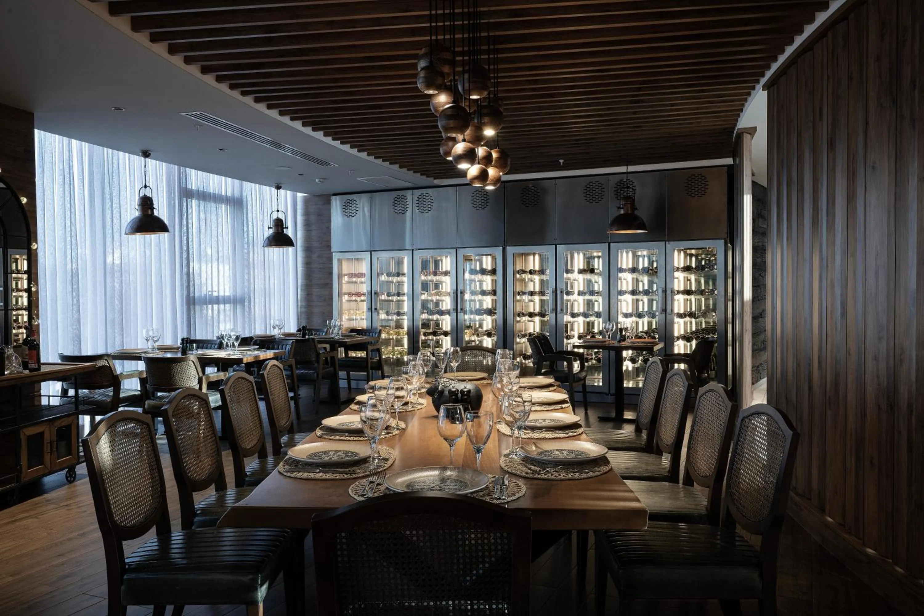 Restaurant/places to eat in Concorde Tower Hotel & Casino