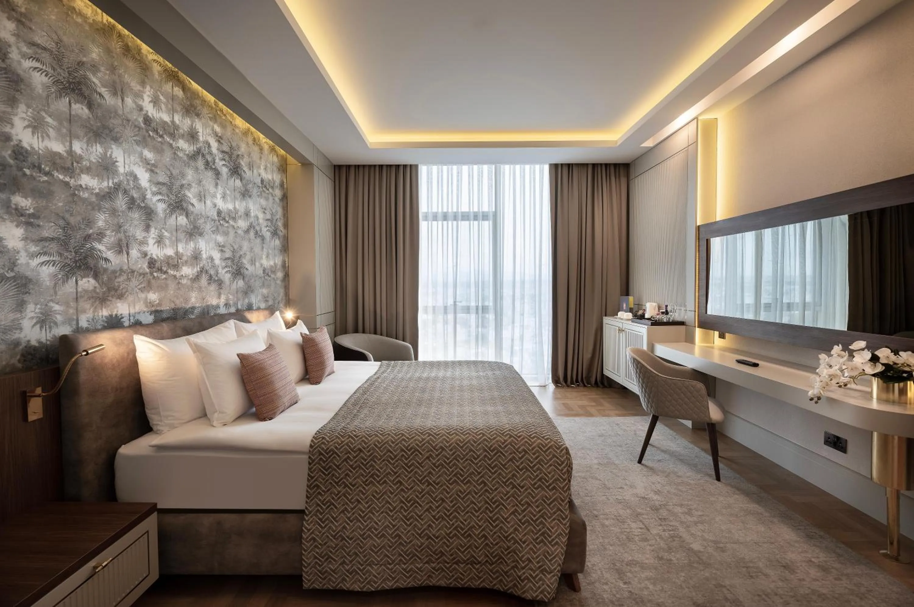 Photo of the whole room, Bed in Concorde Tower Hotel & Casino