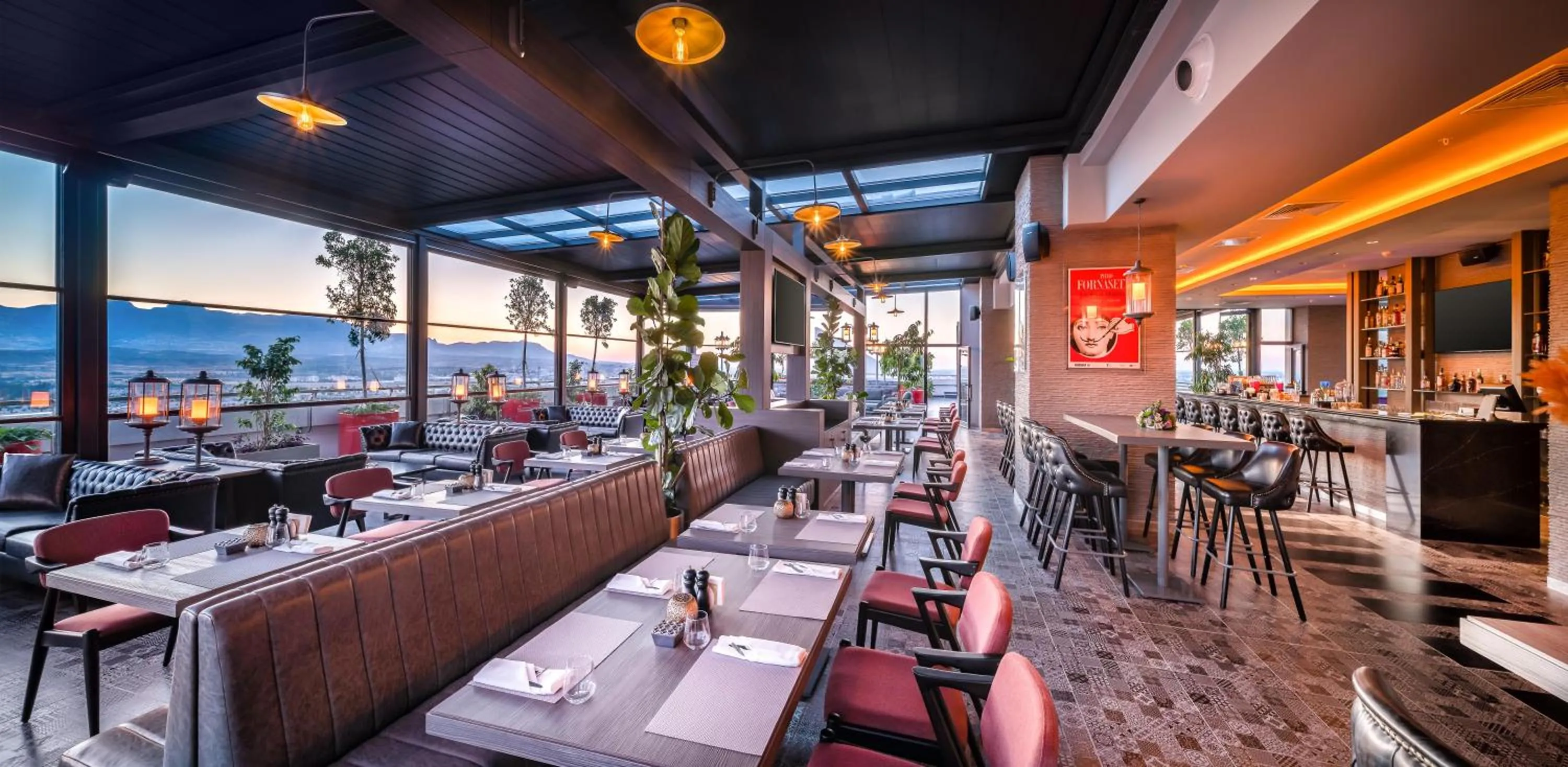 Restaurant/places to eat in Concorde Tower Hotel & Casino