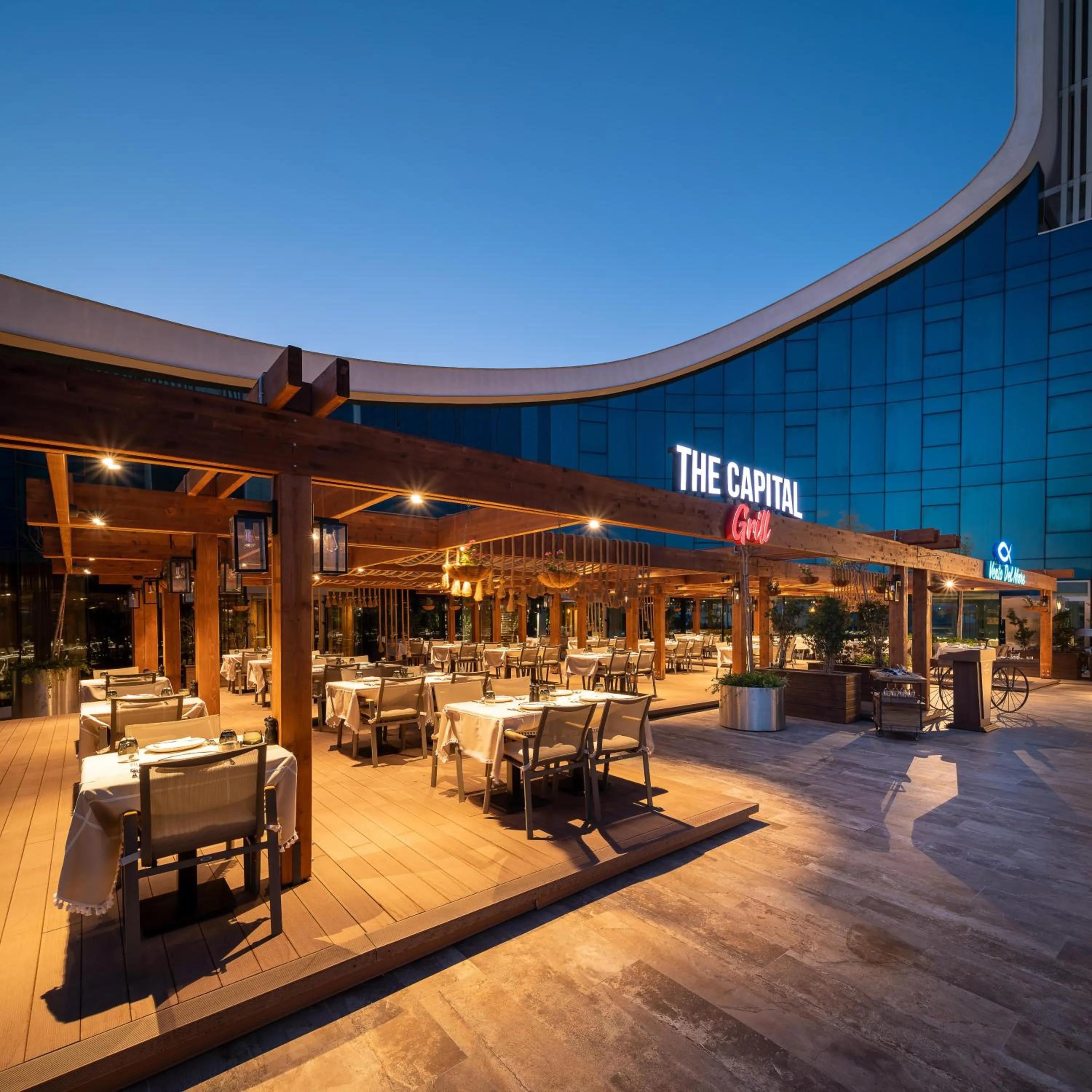 Restaurant/places to eat in Concorde Tower Hotel & Casino