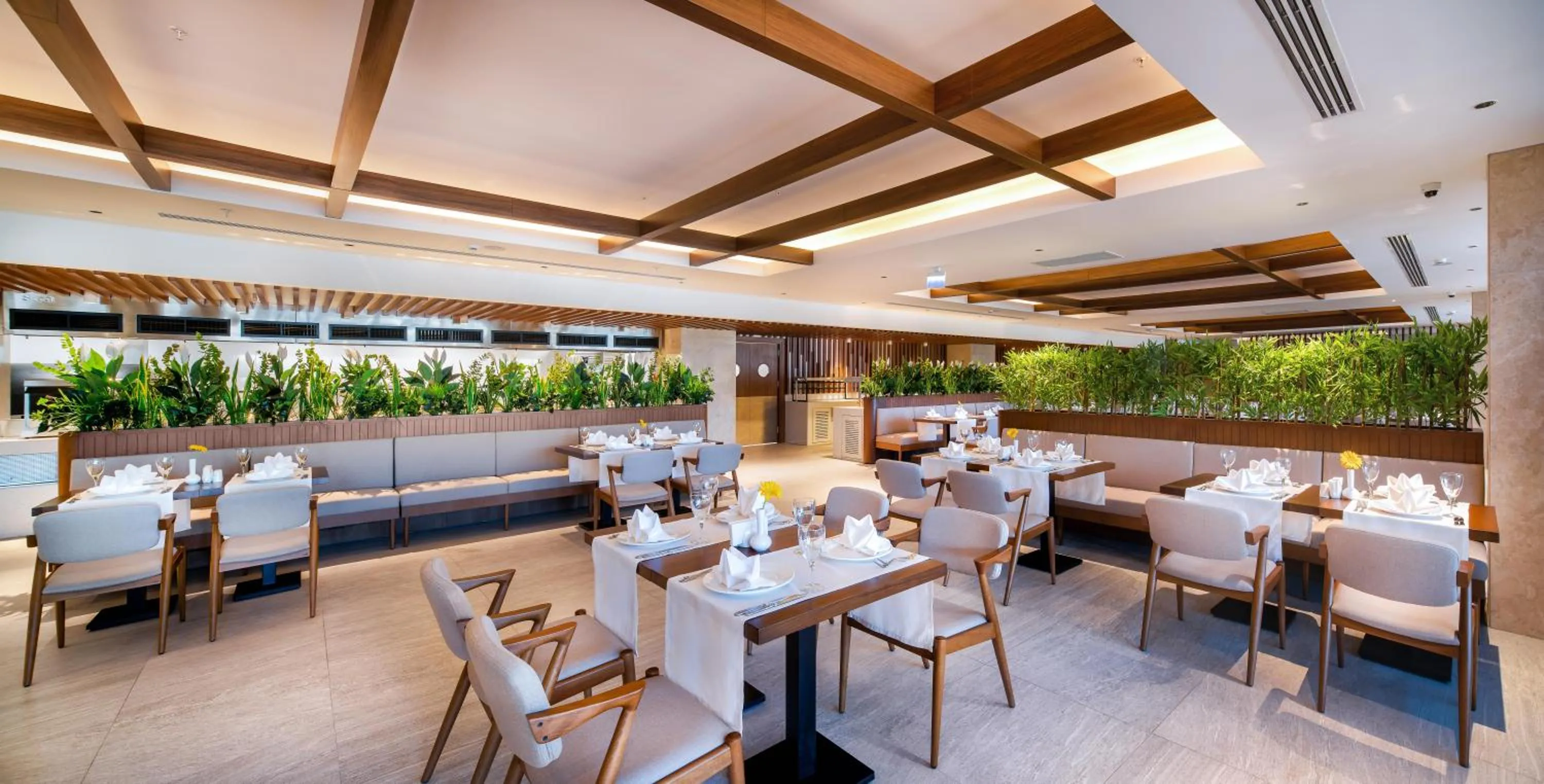 Restaurant/places to eat in Concorde Tower Hotel & Casino