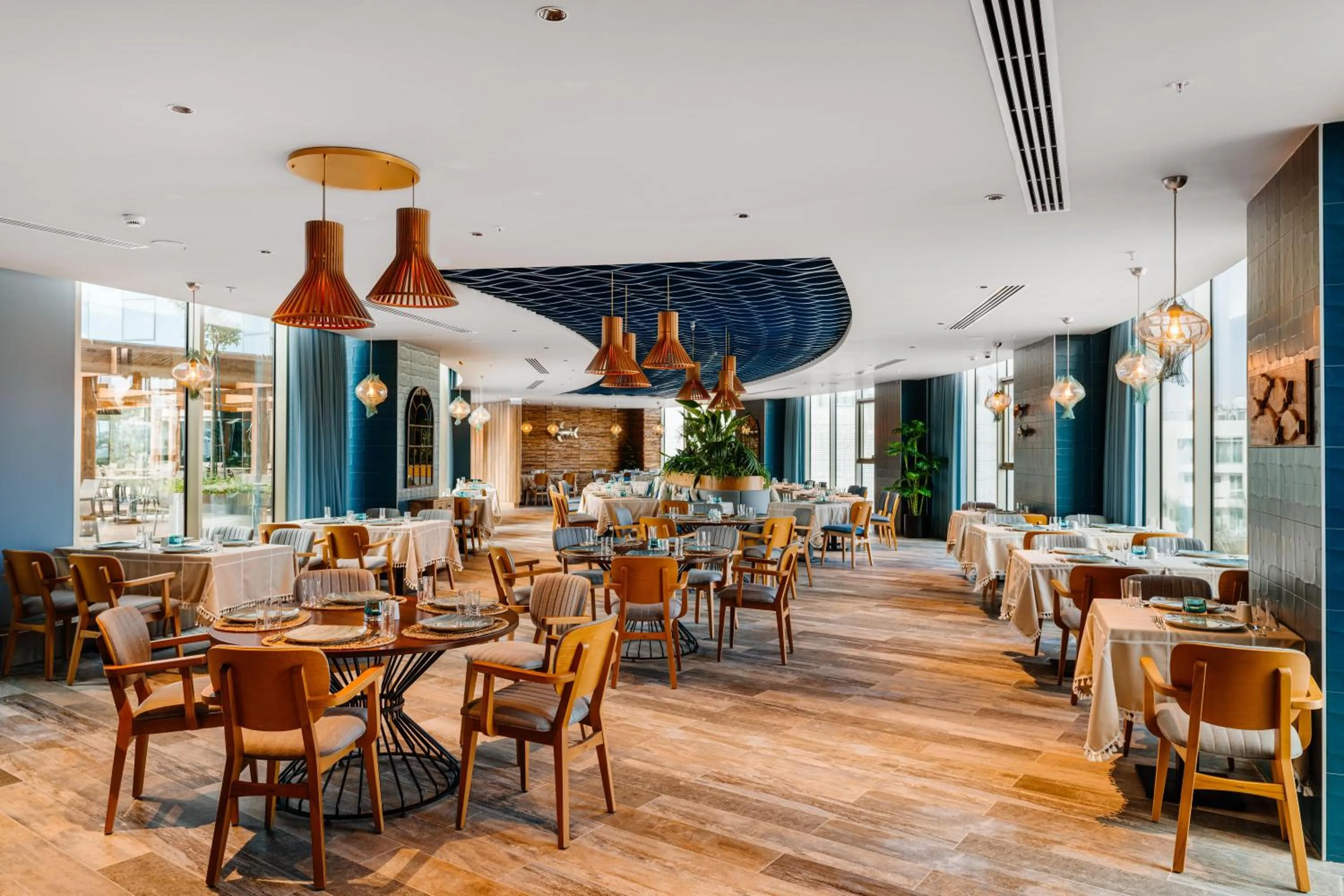 Restaurant/places to eat in Concorde Tower Hotel & Casino