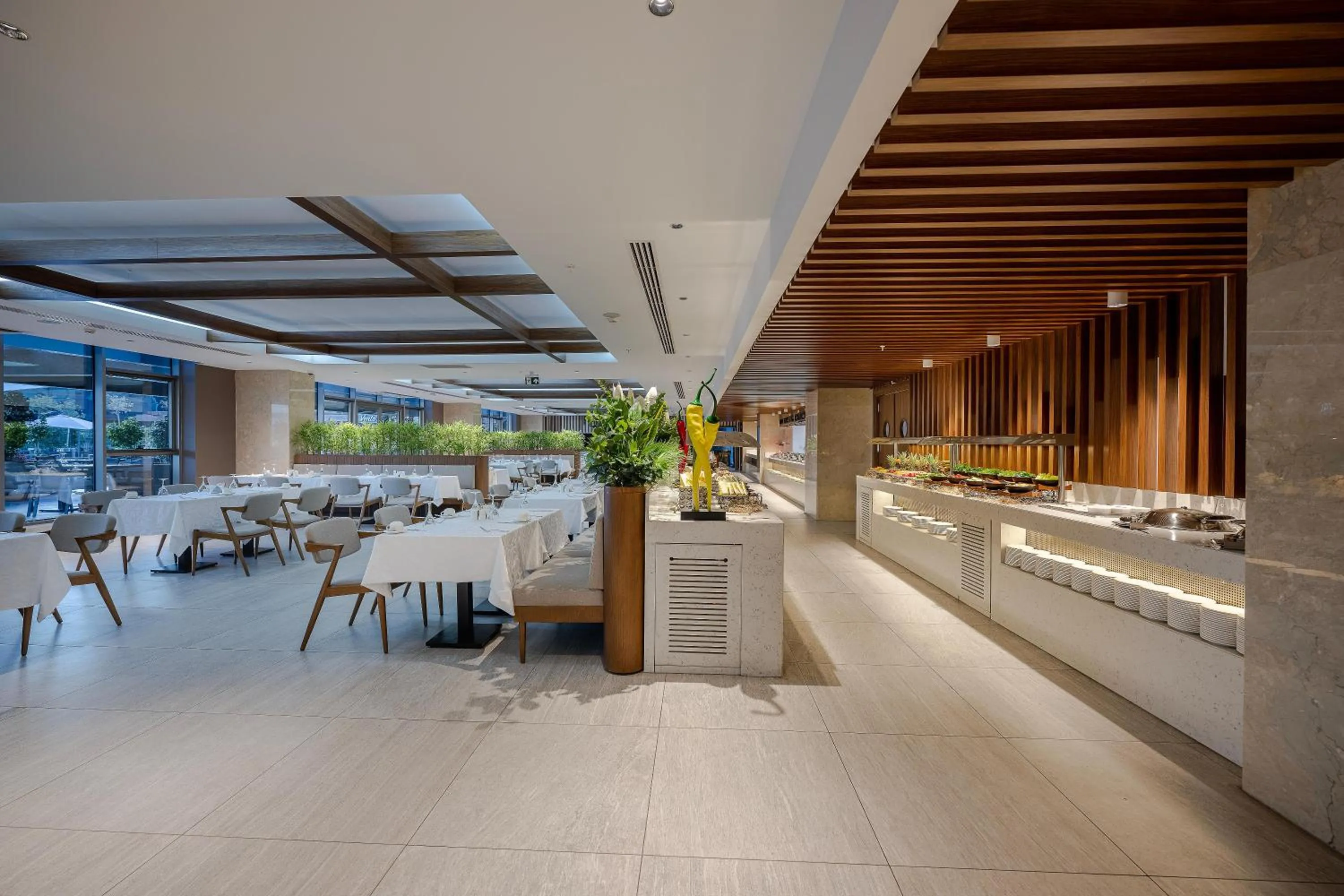 Restaurant/places to eat in Concorde Tower Hotel & Casino