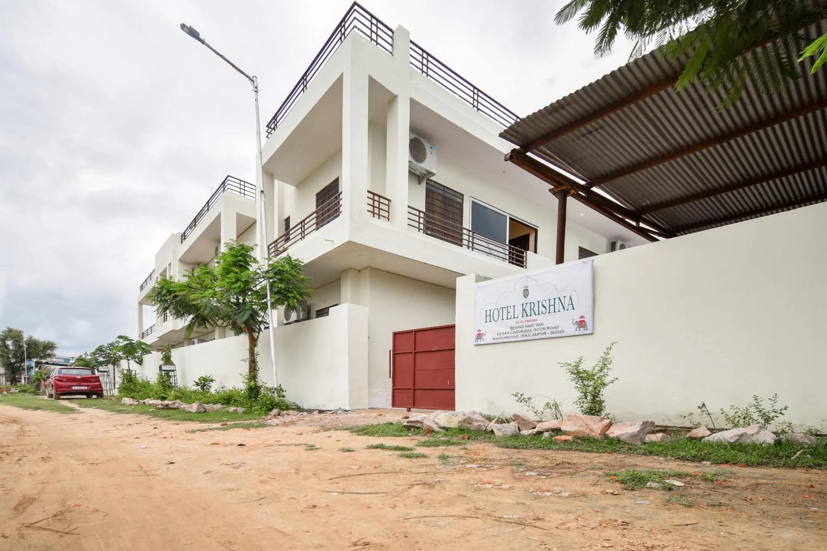 Facade/entrance in Hotel O Krishna