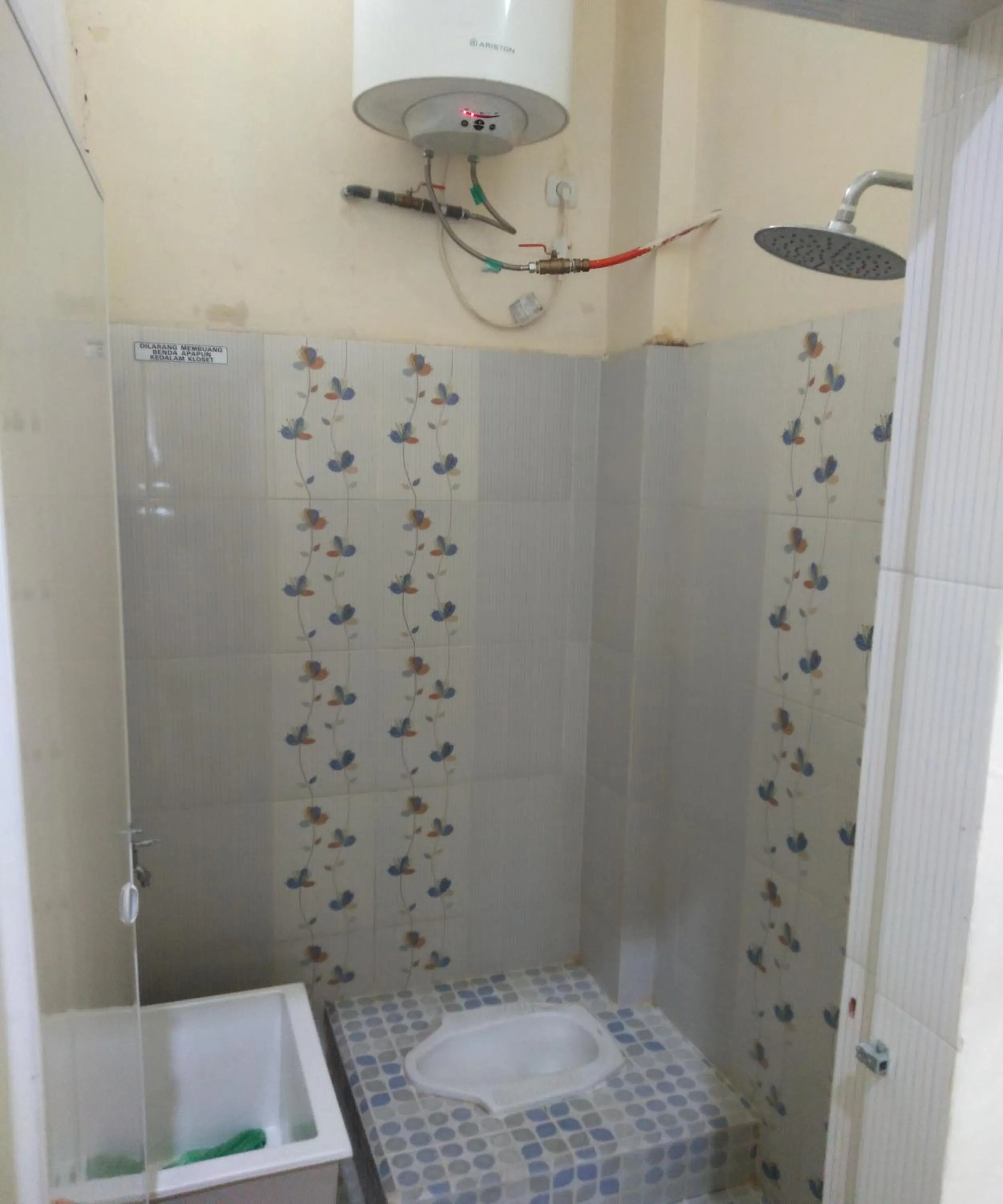 Bathroom in D&D Guest House & Cafe Syariah