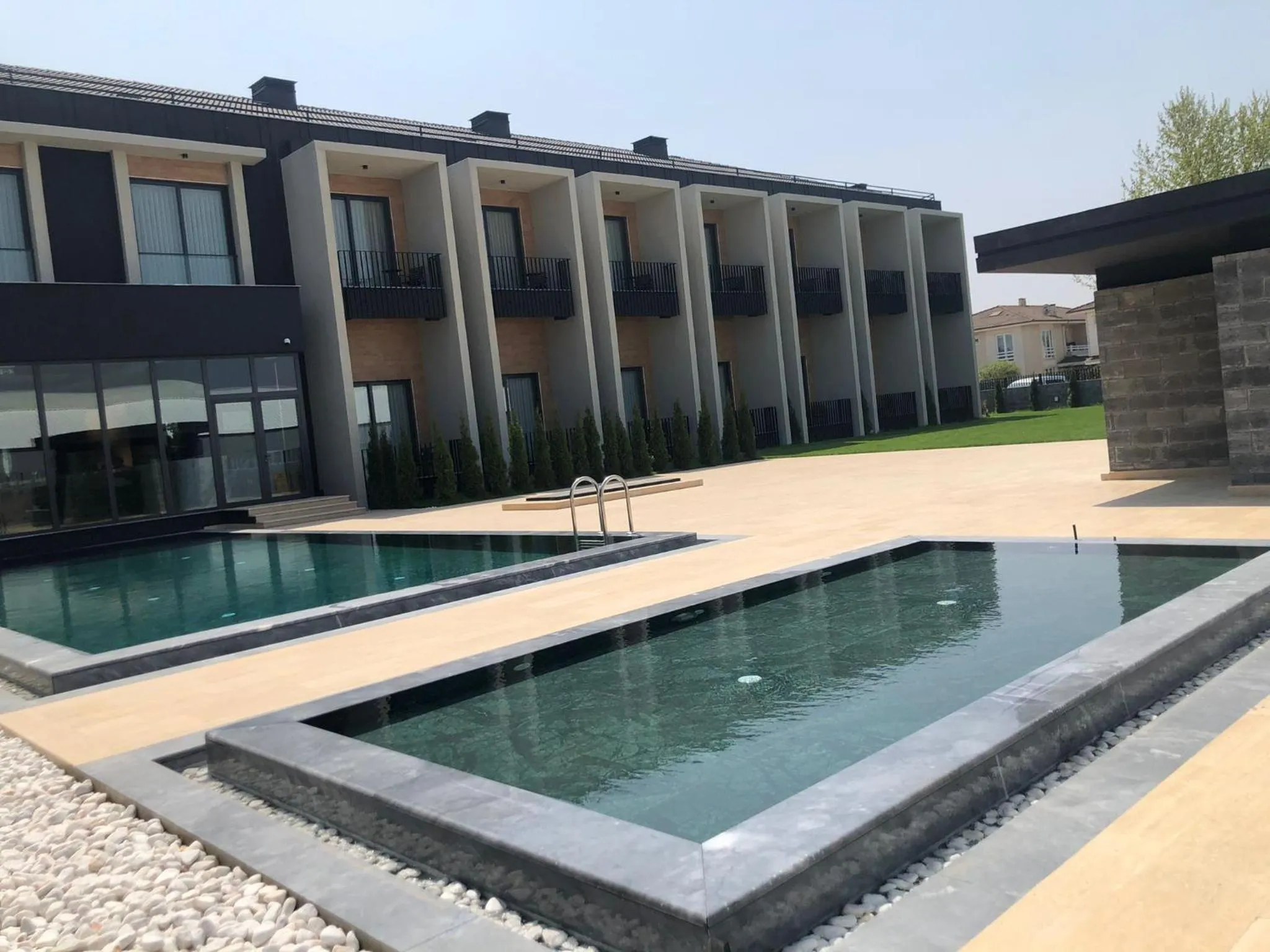 Property building in Hotel Bonvie