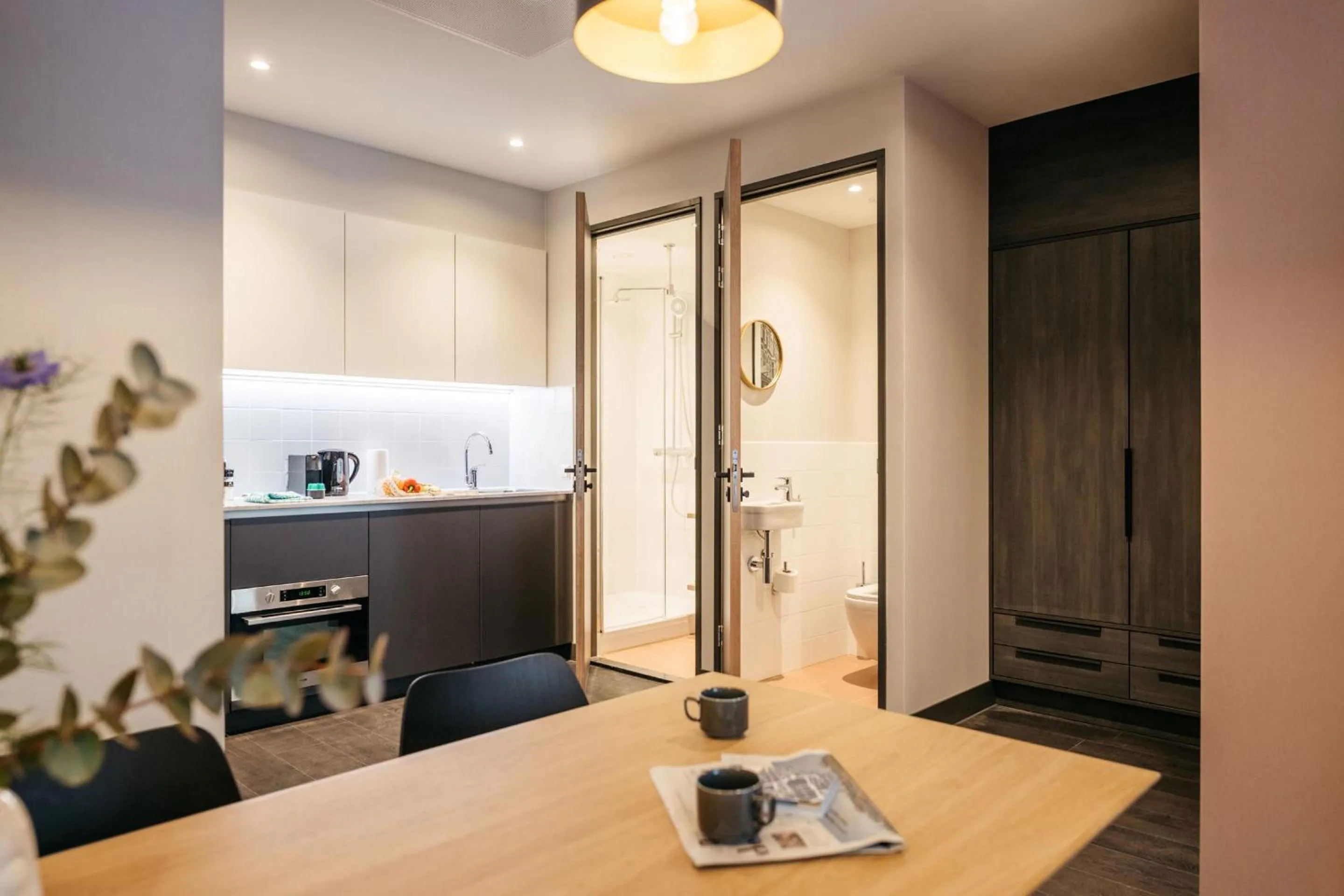 Coffee/tea facilities in YAYS The Hague Willemspark by Numa