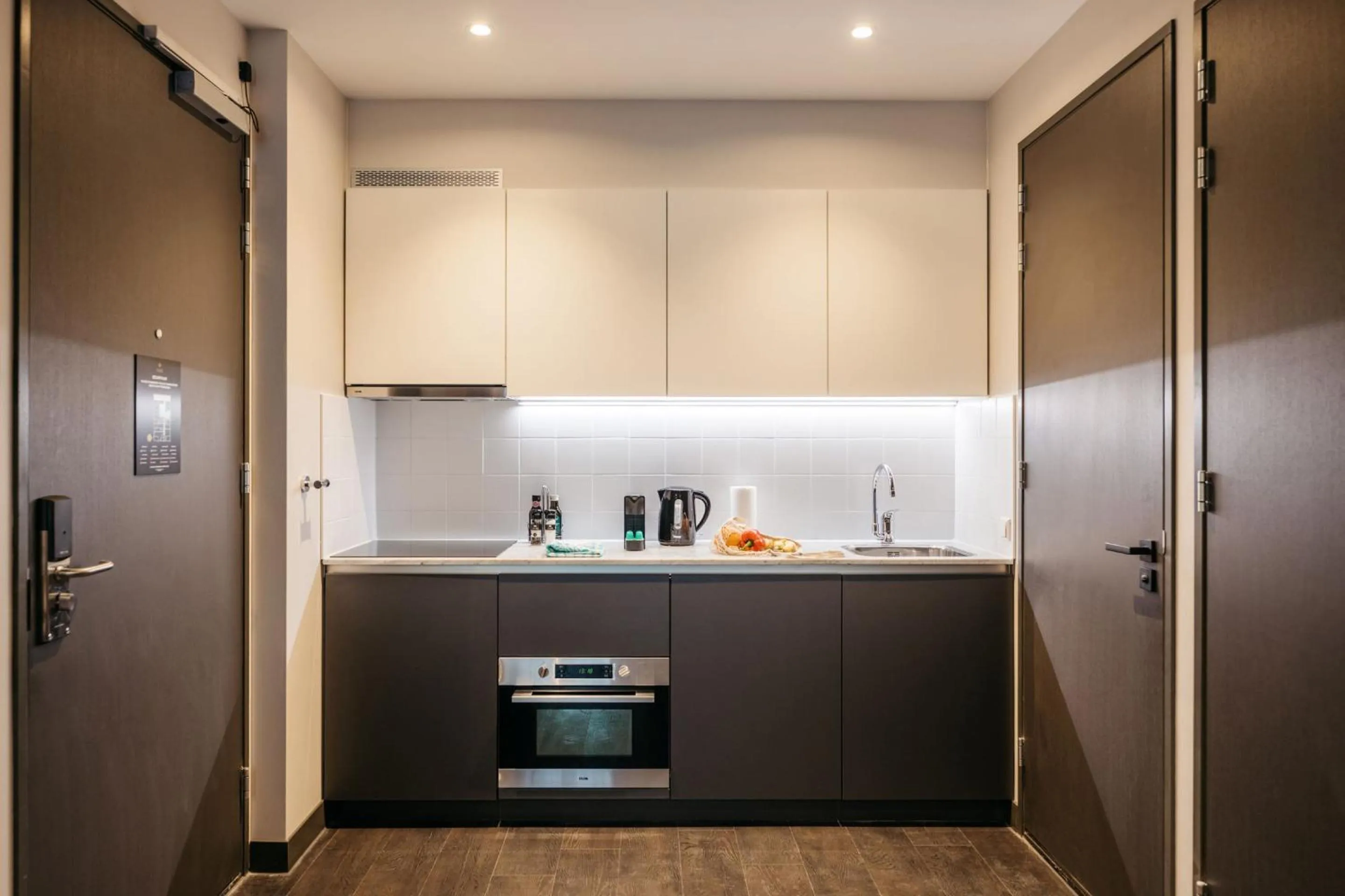 Coffee/tea facilities in YAYS The Hague Willemspark by Numa