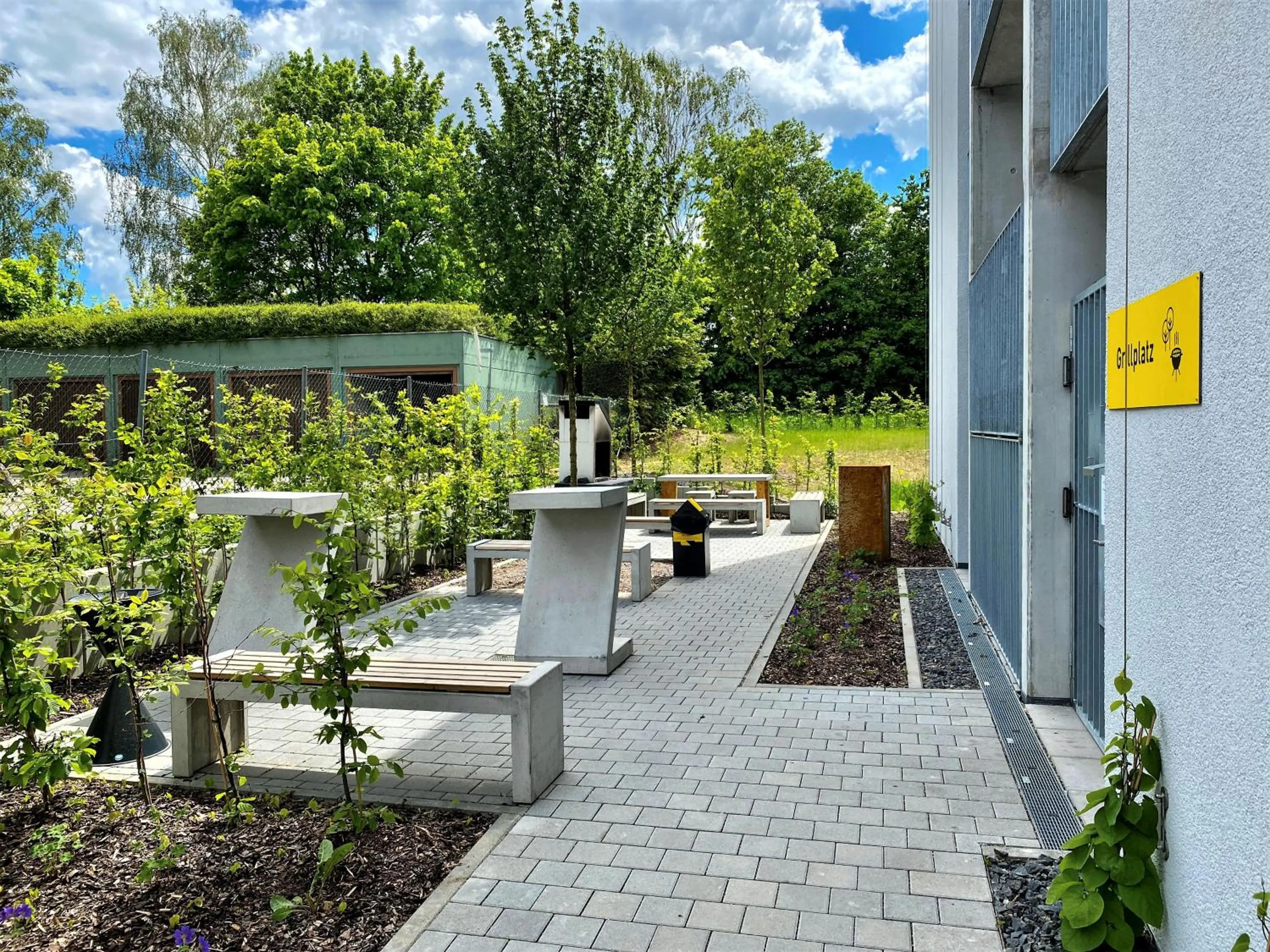 BBQ facilities in Das Schlafwerk Stuttgart-Nord -SELF-CHECK IN - keine Rezeption-LowBudget-cashless