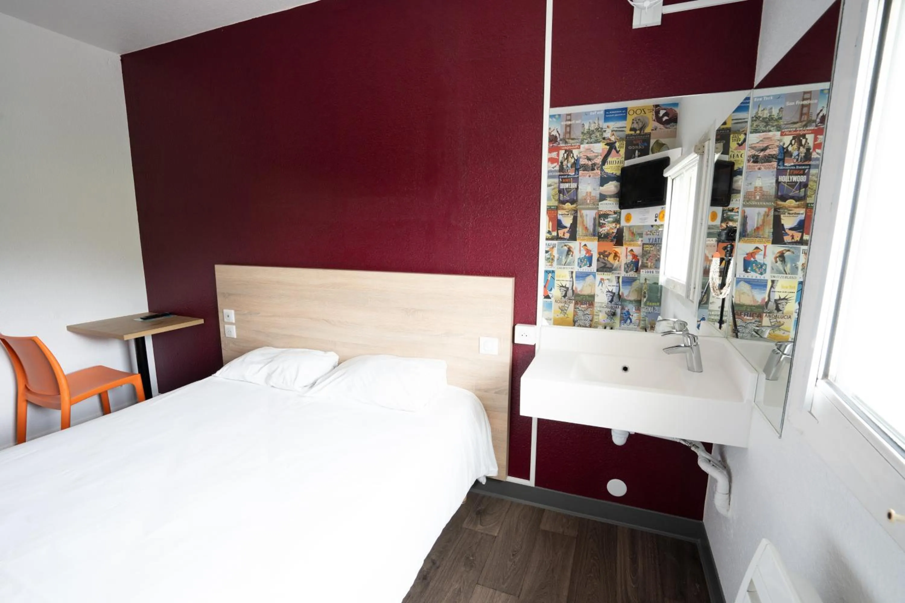 Bedroom, Bed in hotelF1 Brive Ussac